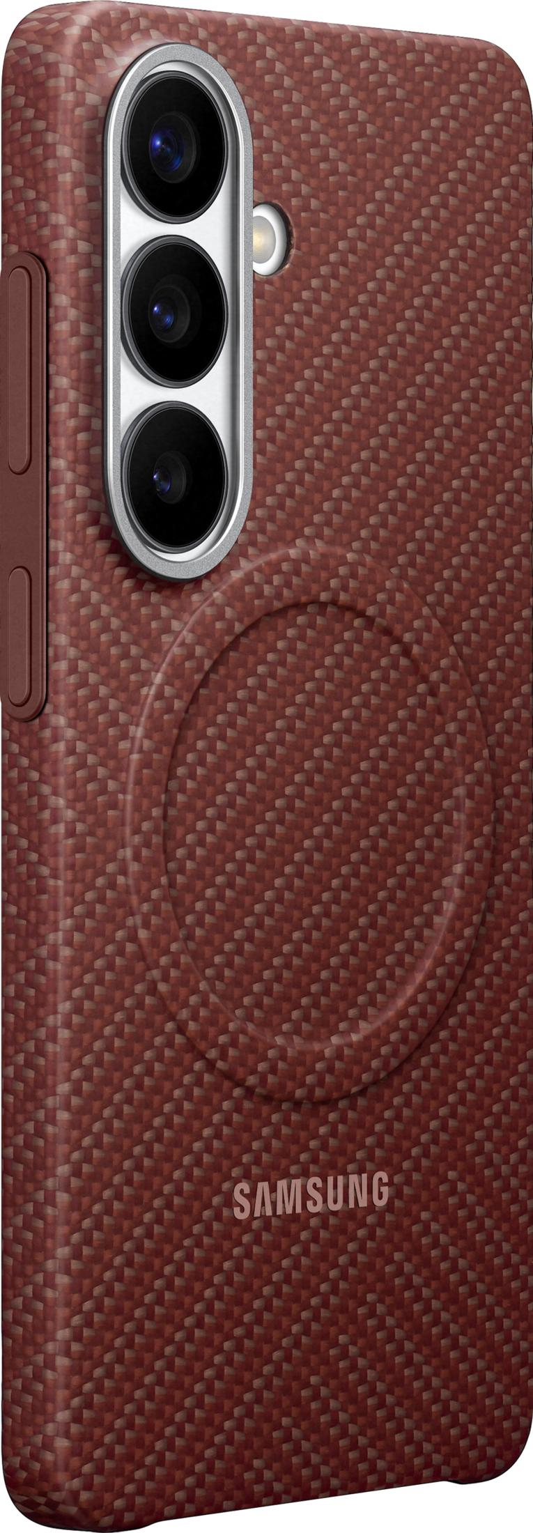 Rückseite eines dunkelroten Samsung-Handys mit Kameras und Muster.