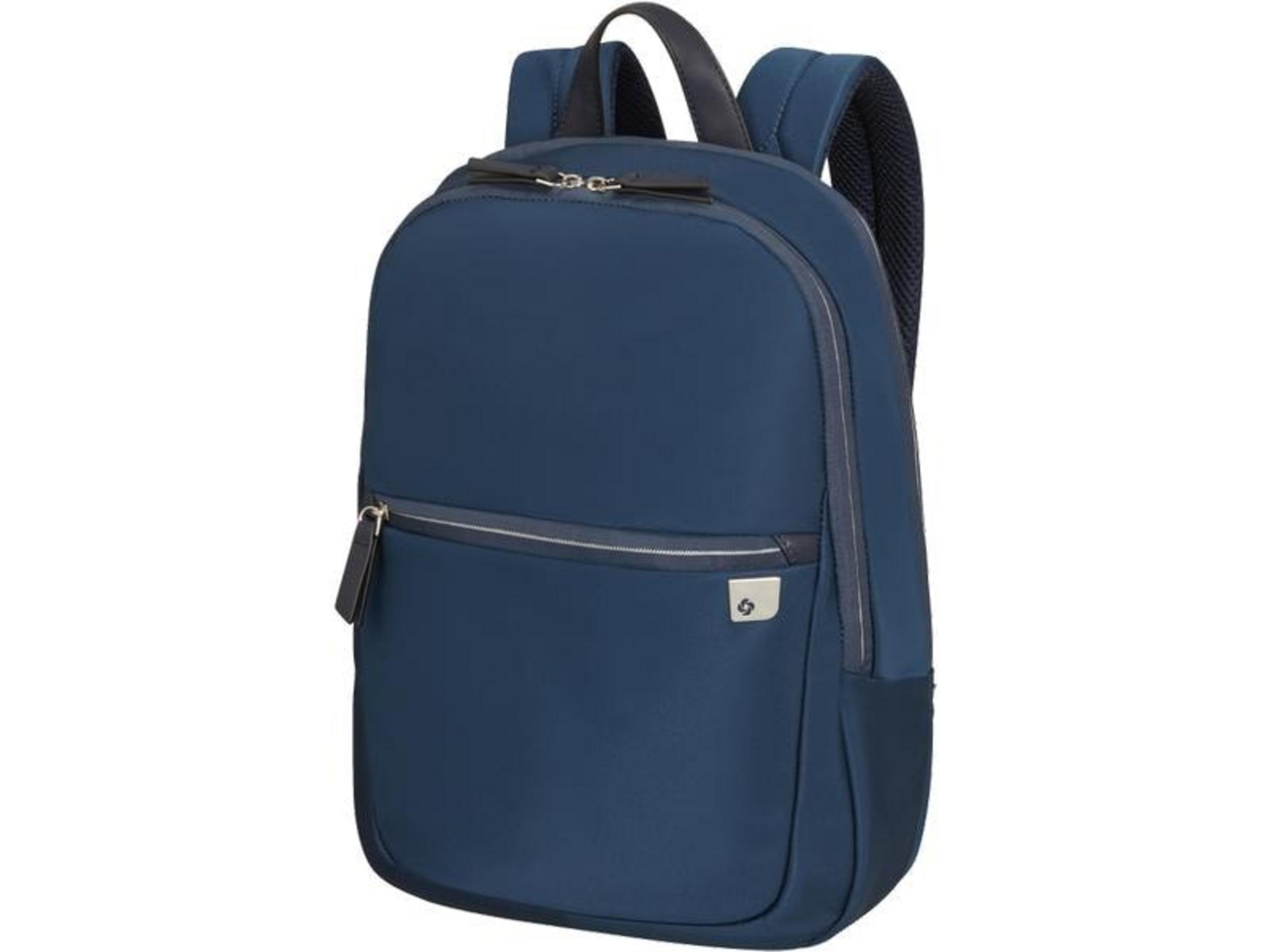 Ein dunkelblauer Rucksack mit Reißverschlüssen und Logo.