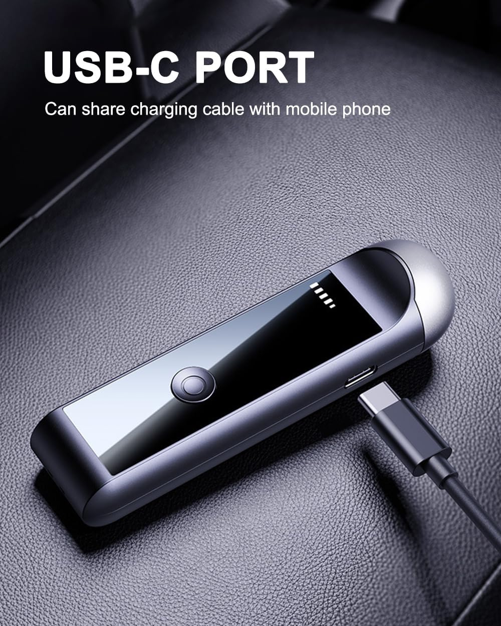 Ein USB-C-Anschluss an einem Gerät ist mit einem Ladekabel verbunden. Das Gerät hat einen glänzenden schwarzen Bildschirm.