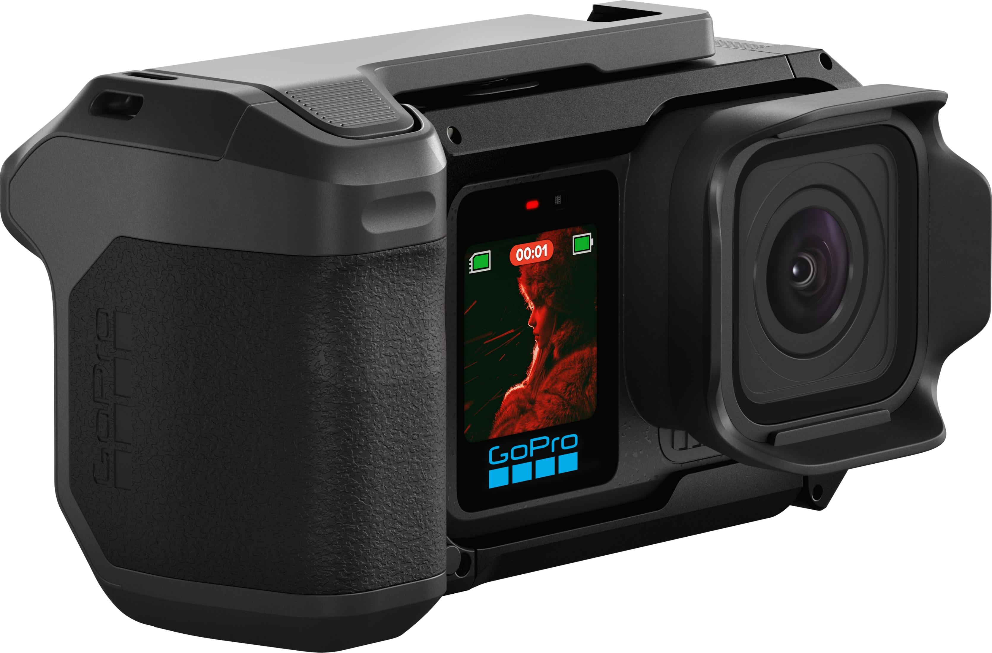 Cámara GoPro negra con accesorio de lente y pantalla mostrando un retrato.