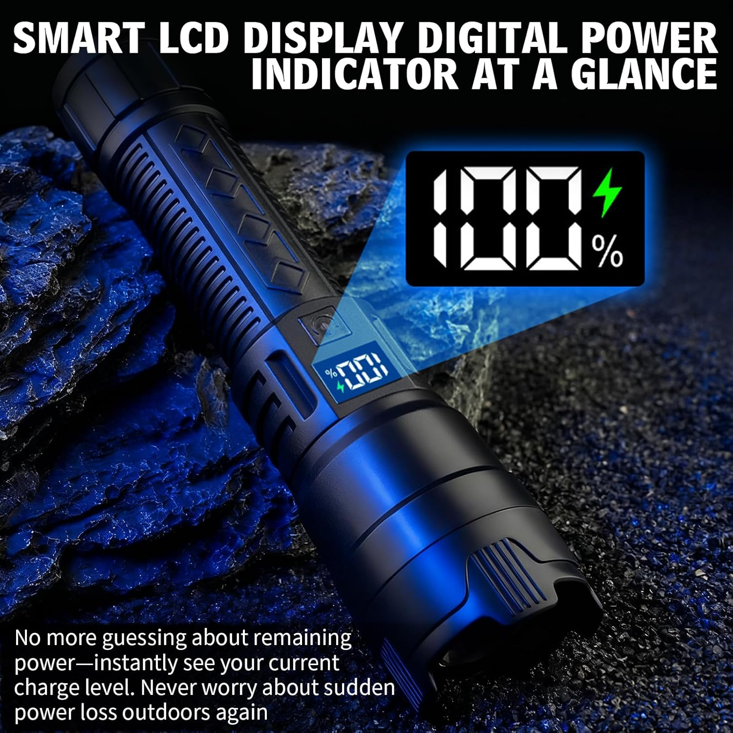 Schwarze Taschenlampe mit LCD-Anzeige, die 100 % Leistung anzeigt.