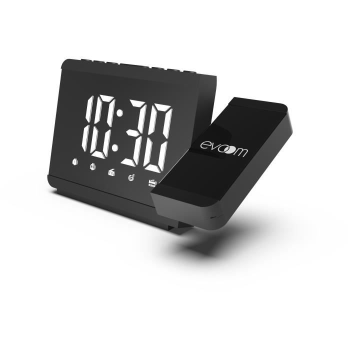 Una sveglia digitale nera con display luminoso e telecomando staccabile.