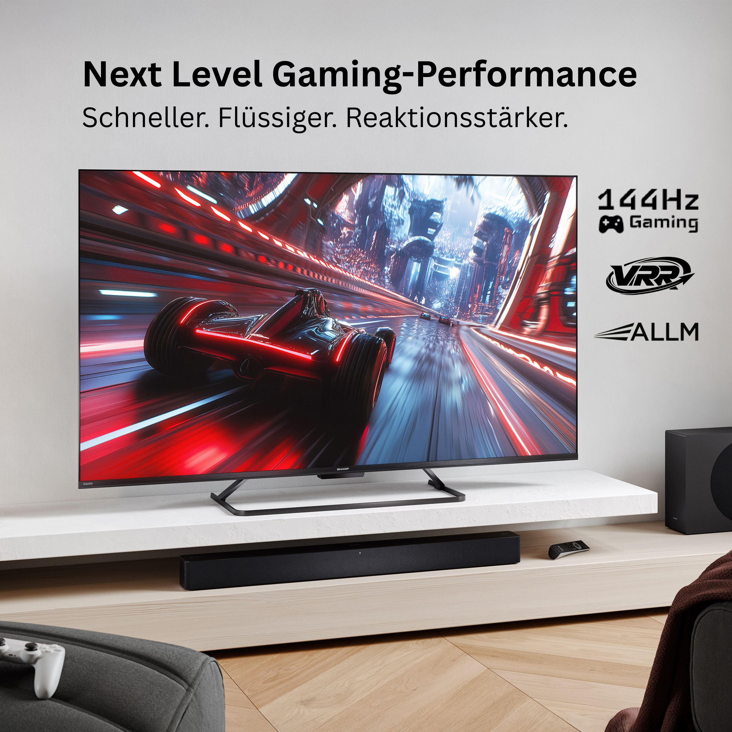 Ein Rennwagen rast durch eine futuristische Stadt. 144Hz Gaming, VRR, ALLM.