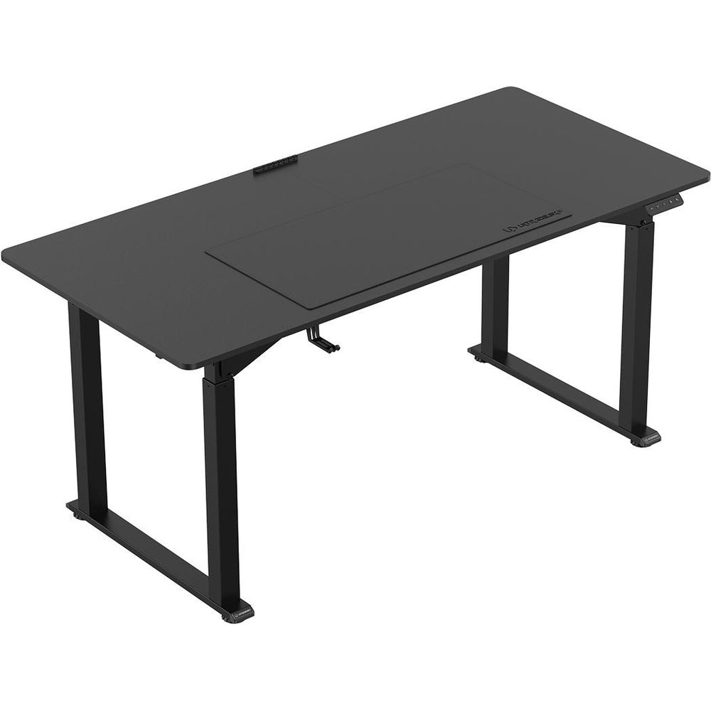 Ein schwarzer höhenverstellbarer Schreibtisch mit einer rechteckigen Platte und zwei stabilen Beinen.