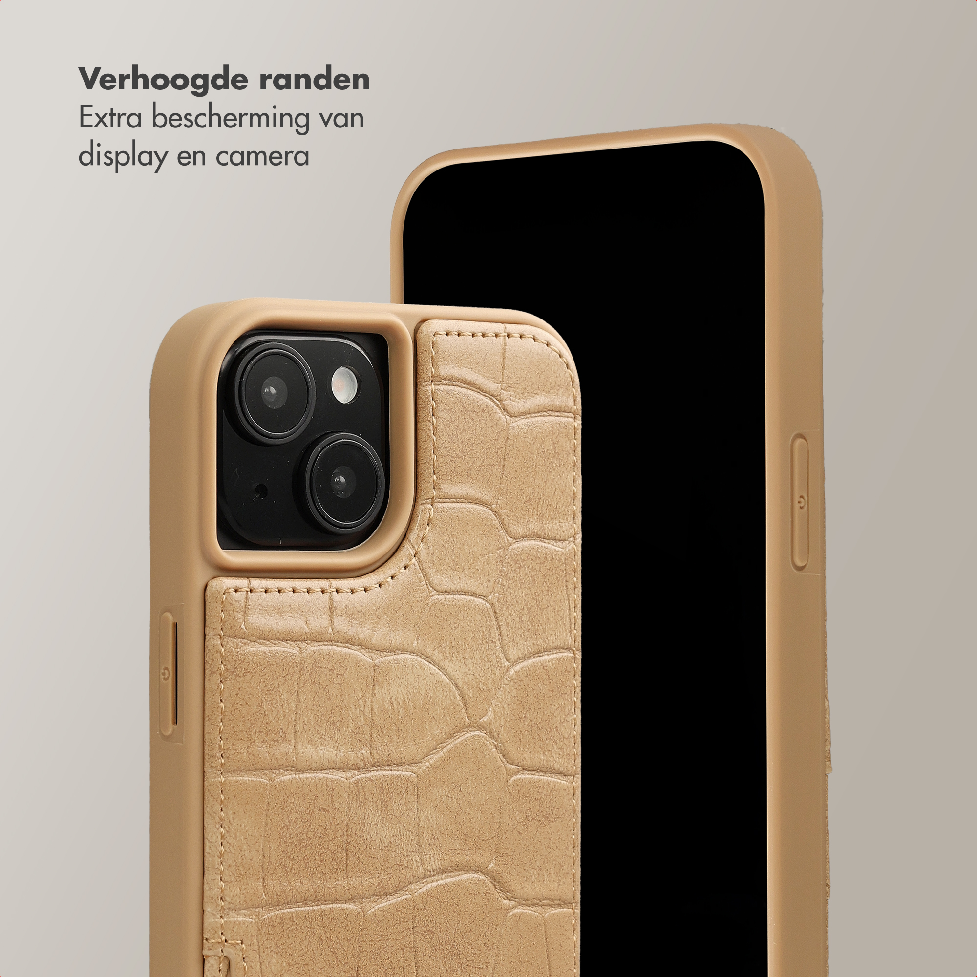 Beige krokodillenleren telefoonhoes met camera-uitsparing en zwart scherm.
