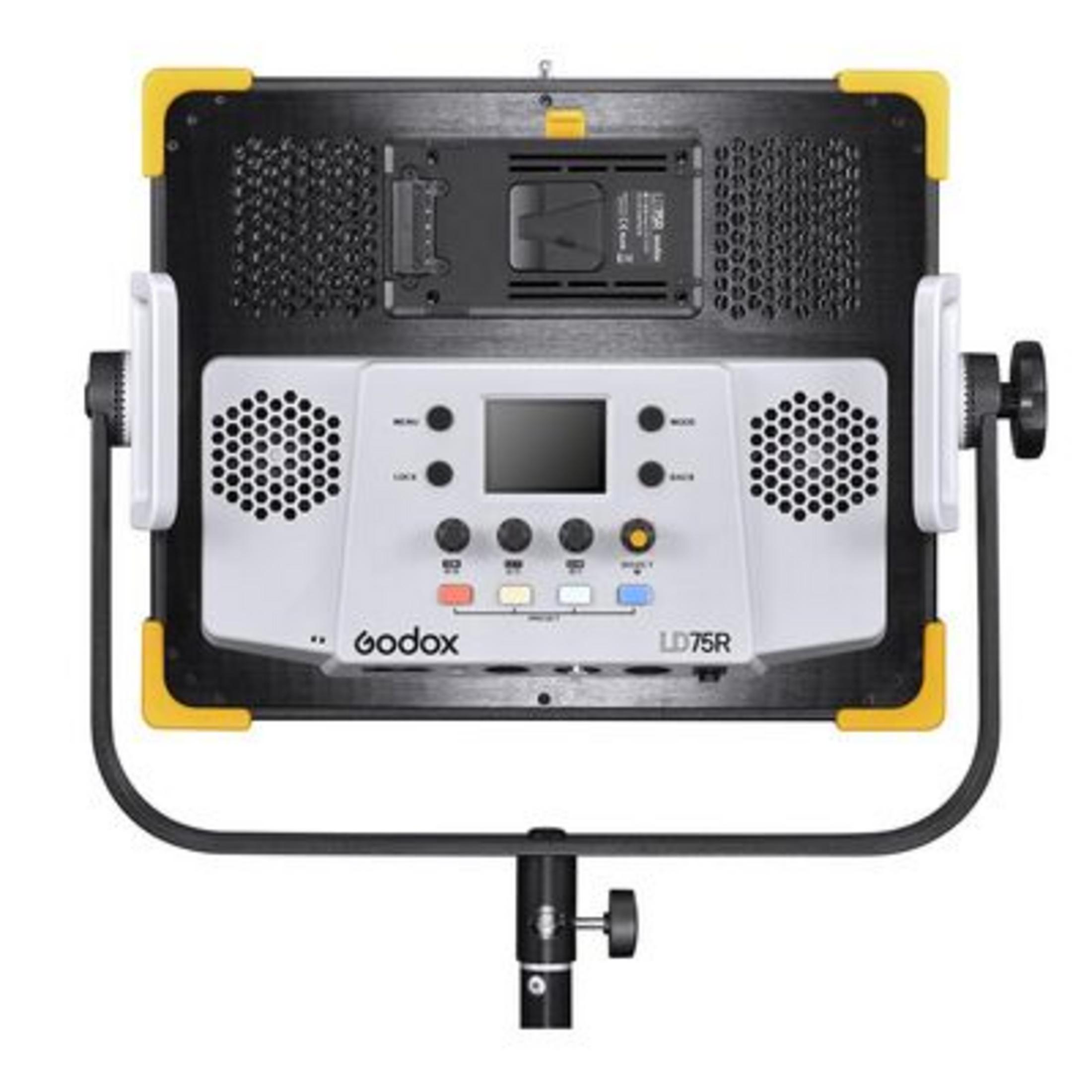 Godox LD75R LED-Leuchte mit schwarzem Gehäuse, gelben Ecken und Bedienfeld.
