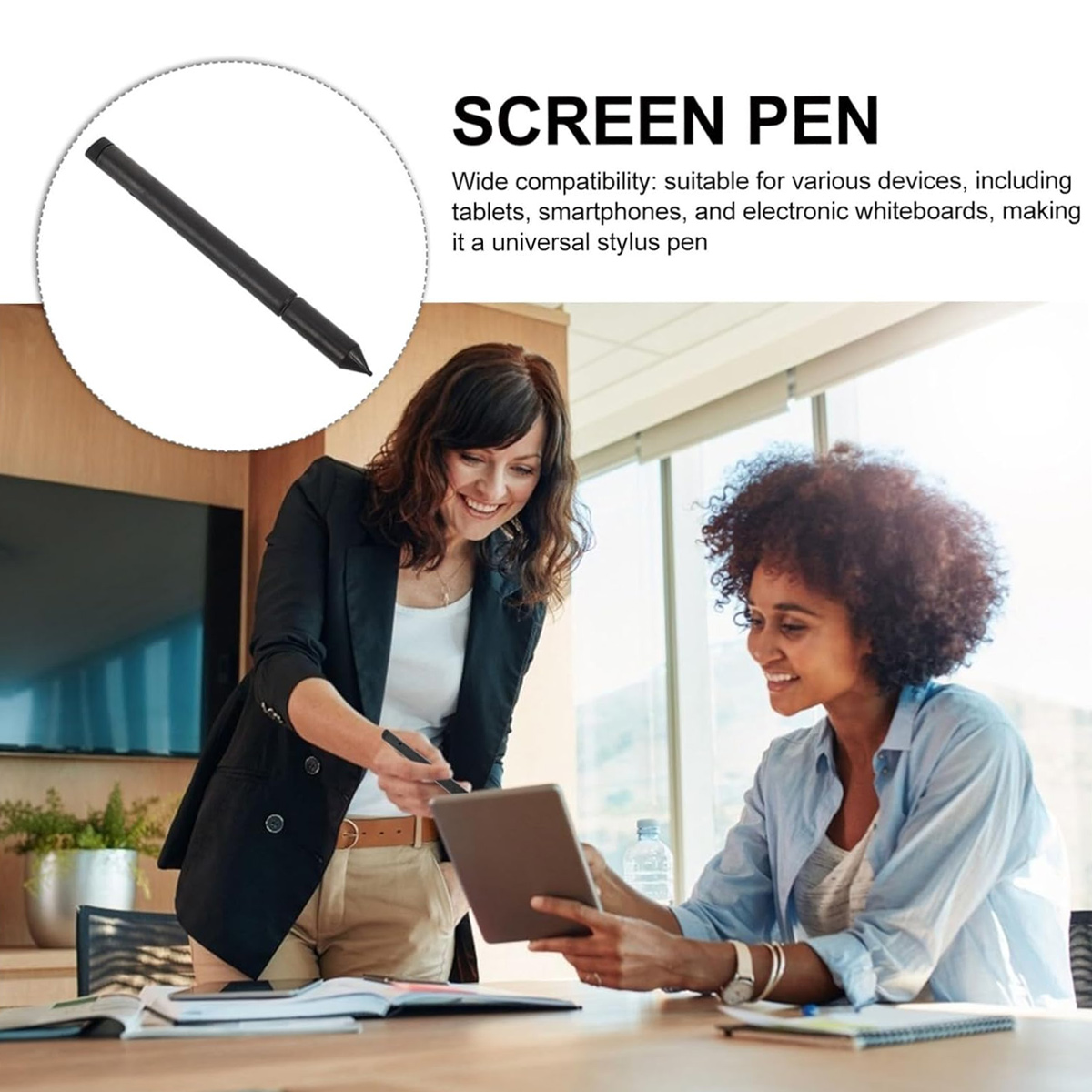 Schwarzer Stift über einer Tablet-Präsentation von zwei Frauen.