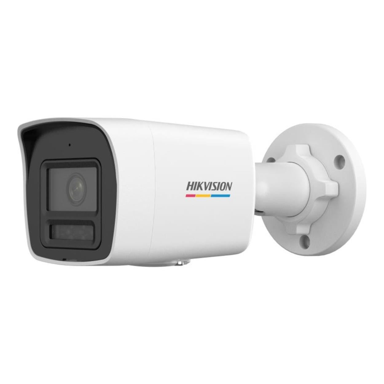 Siyah lensli ve montaj braketli beyaz Hikvision kamera.