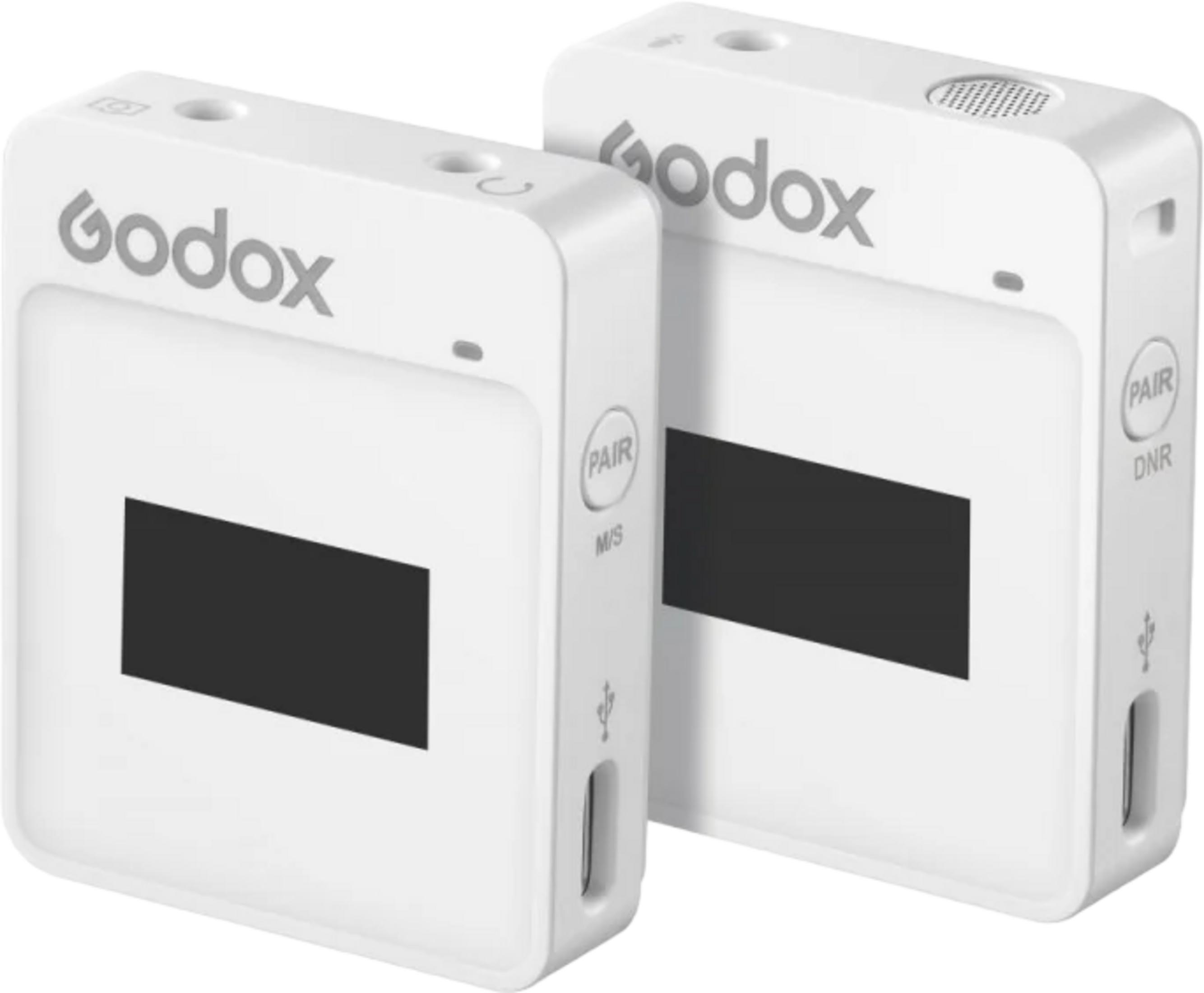 Due dispositivi Godox bianchi con display rettangolari neri e porte USB.