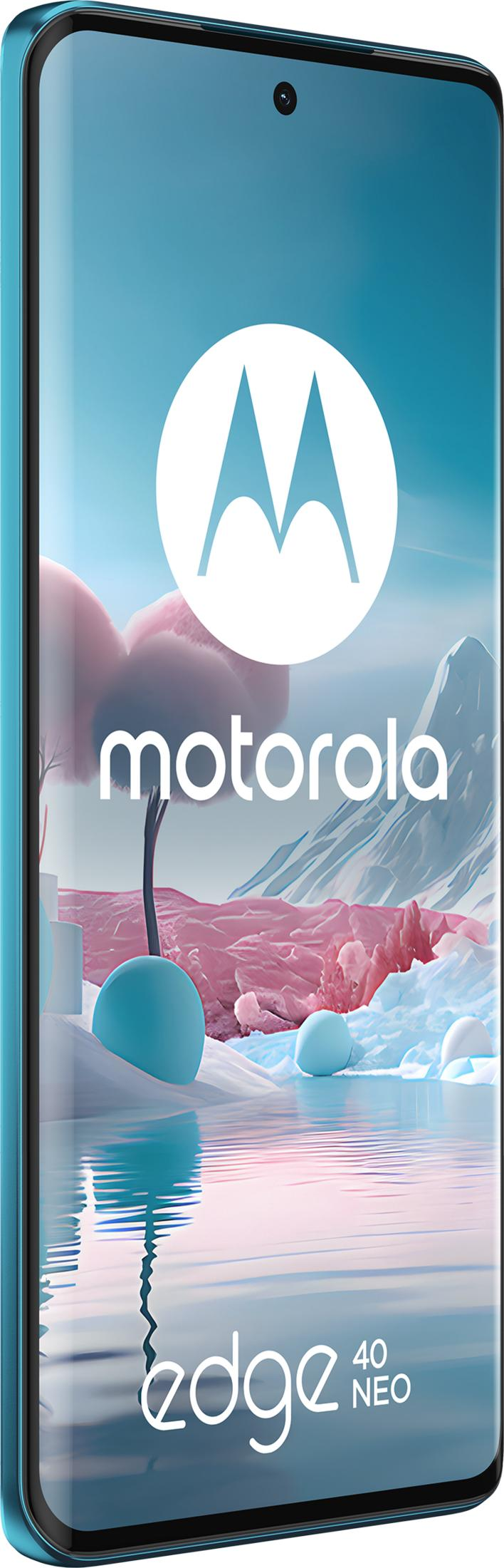 Ein Motorola Edge 40 Neo Smartphone mit einem blauen Gehäuse und einem futuristischen Hintergrund.