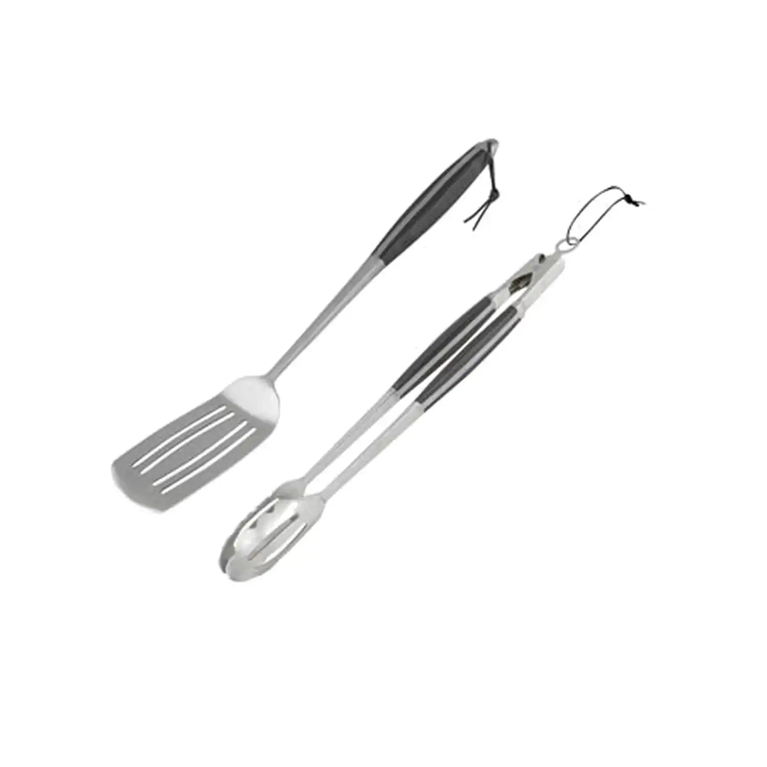 Ein Grillwender und eine Grillzange mit schwarzen Griffen auf weißem Hintergrund.