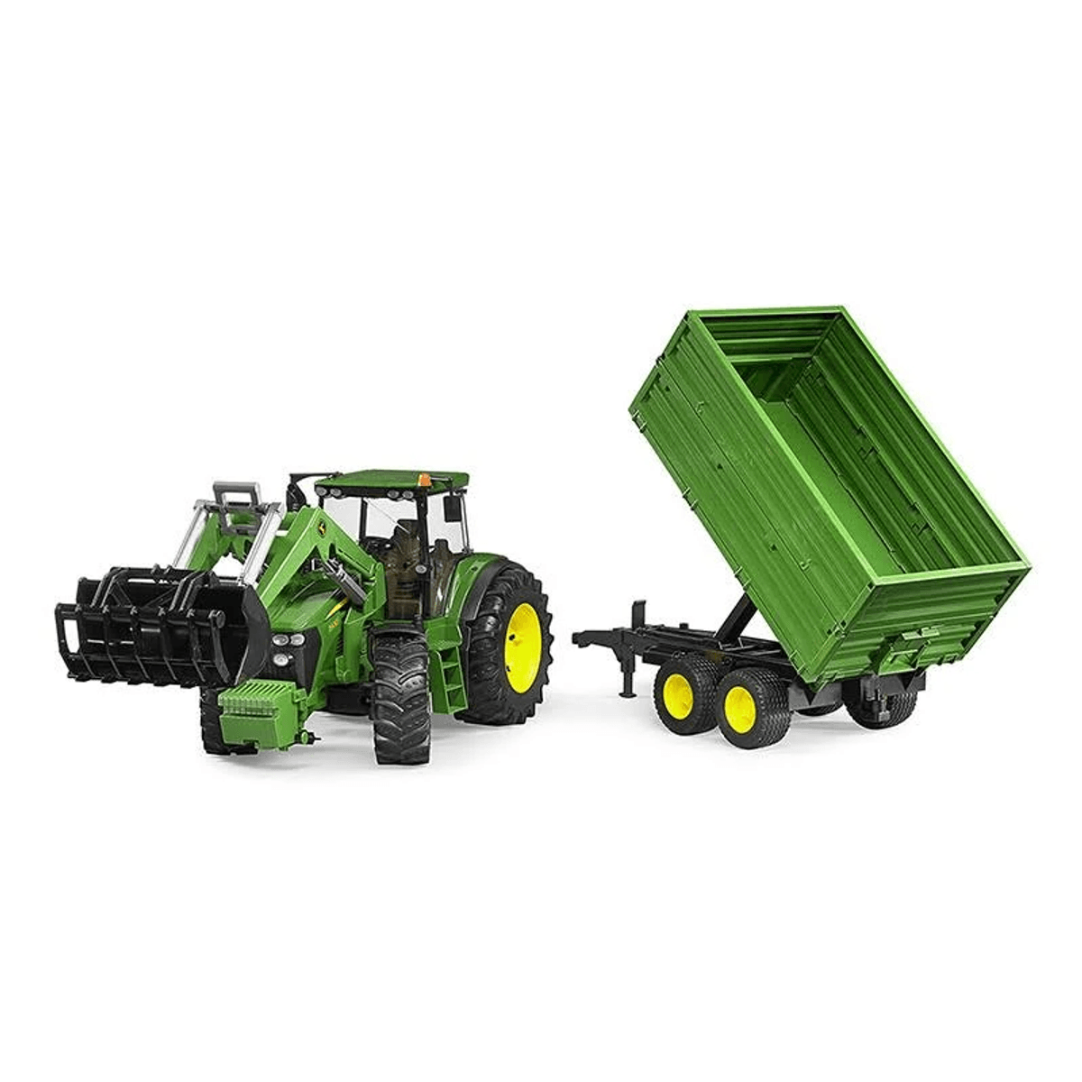Tractor verde con cargador y remolque basculante sobre fondo blanco.
