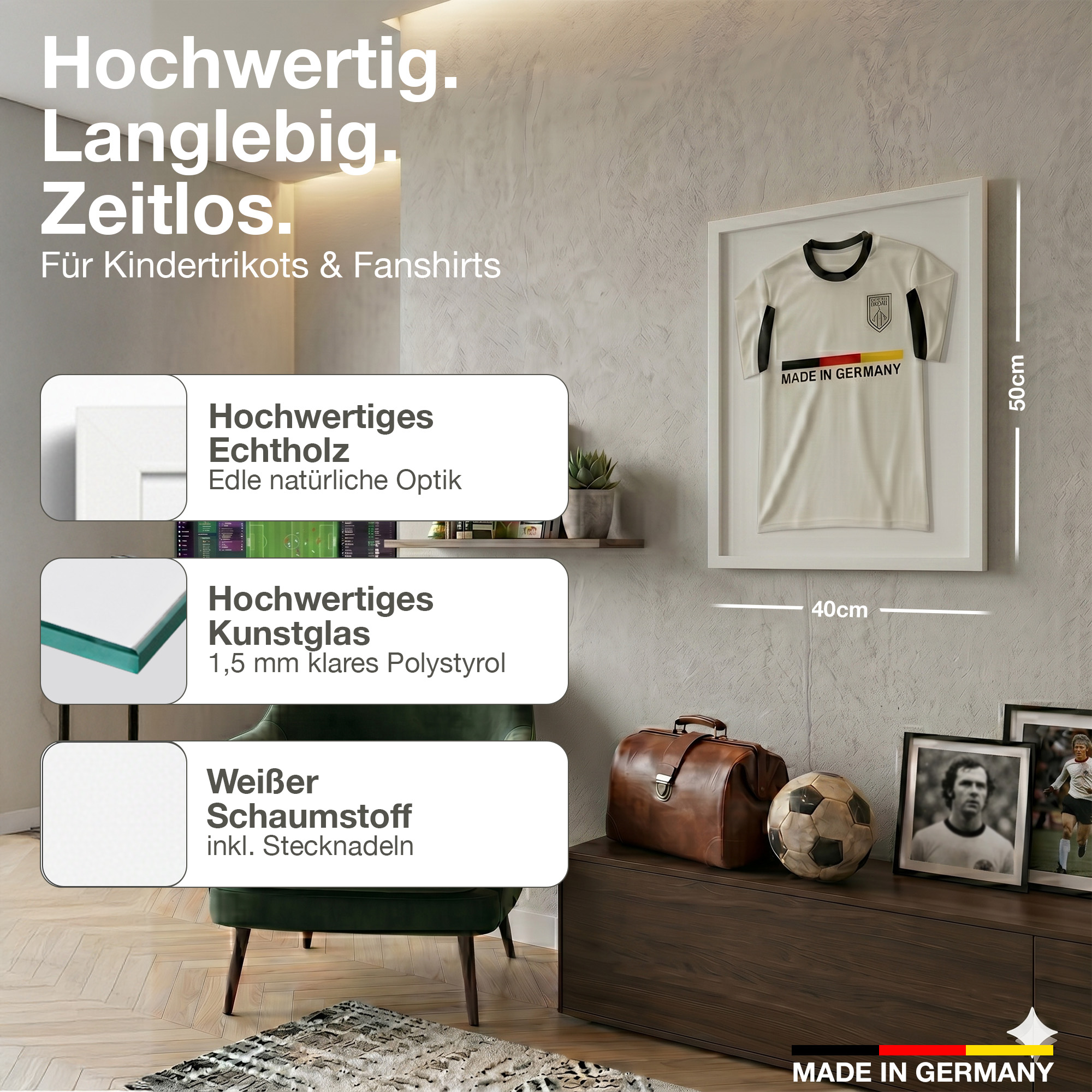 Gerahmtes weißes Deutschland-Fußballtrikot, 50x40cm. Mit Ledertasche, Ball, Fotos.