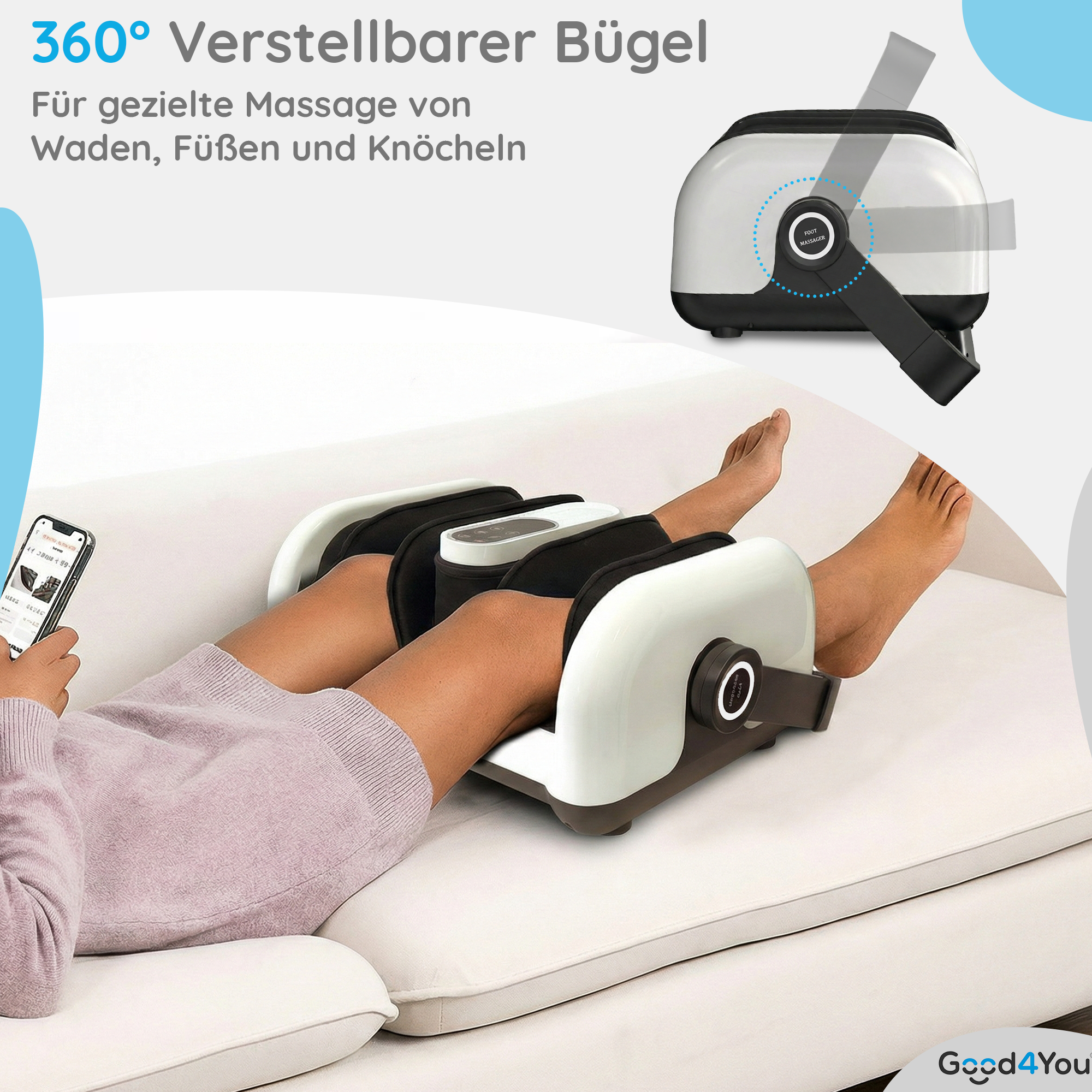 Person nutzt Fußmassagegerät auf Sofa, hält Smartphone.