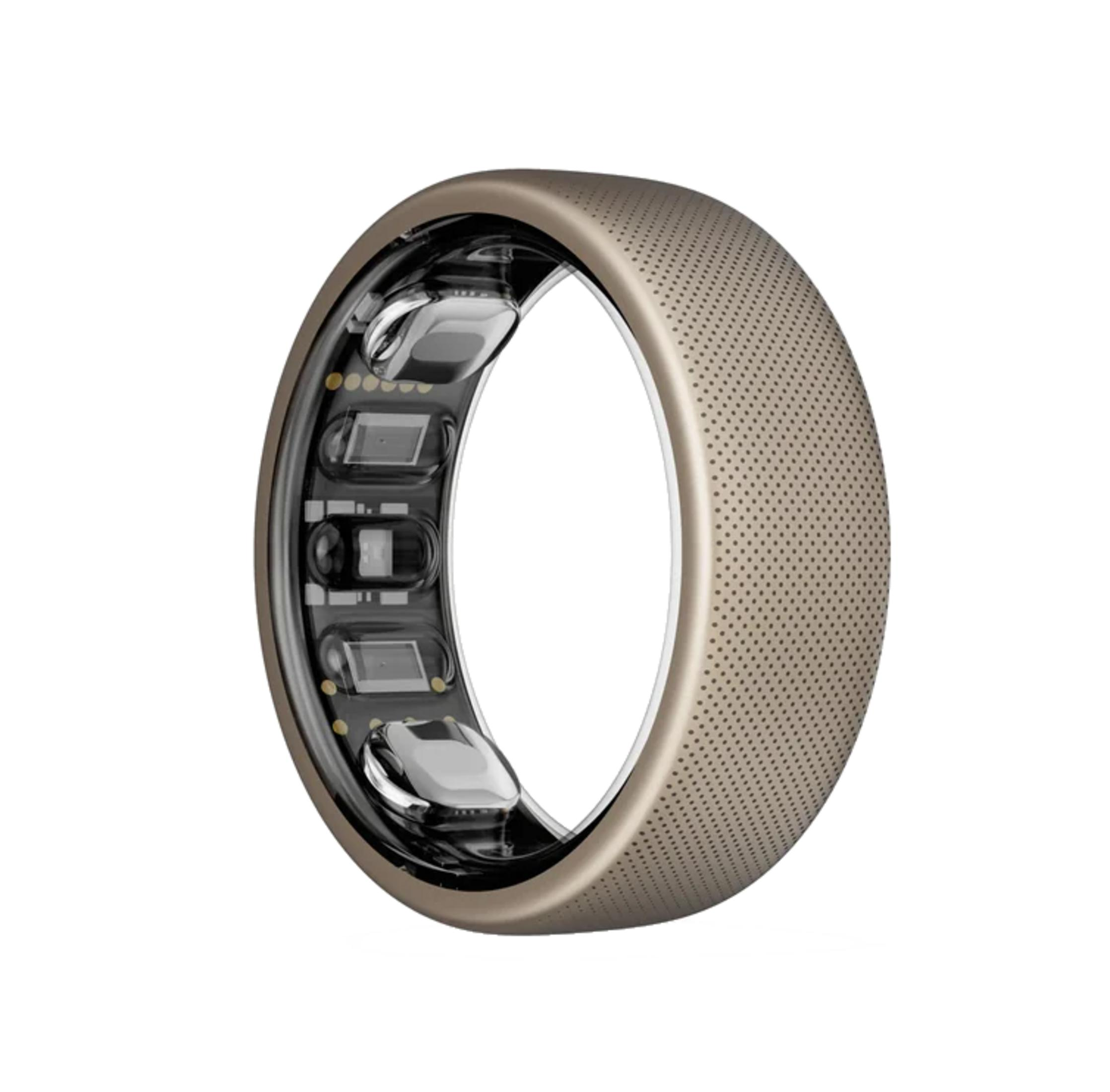 Ein goldener Ring mit Perforationen und drei transparenten Sensoren.