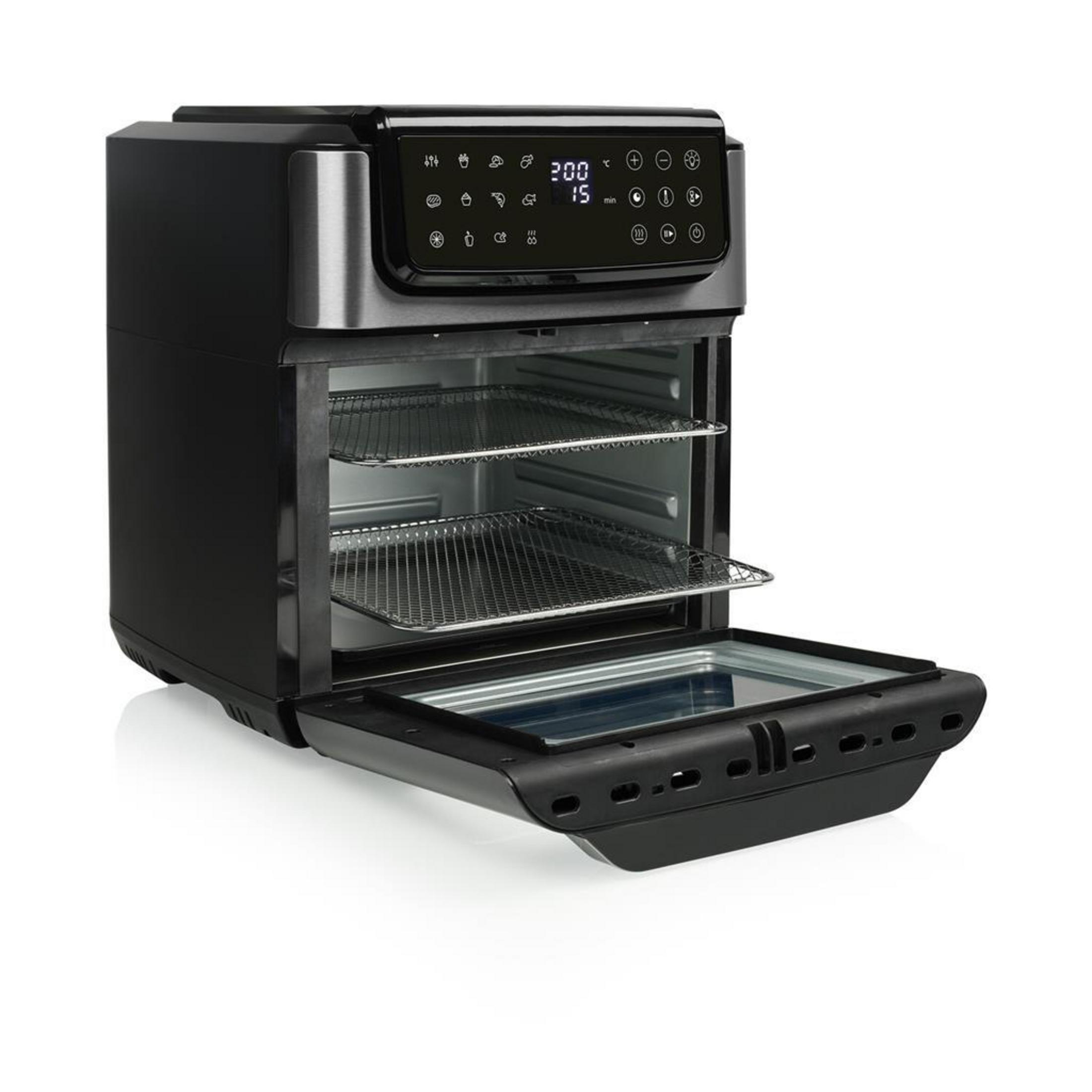 Forno friggitrice ad aria nero con porta aperta, mostra due griglie.
