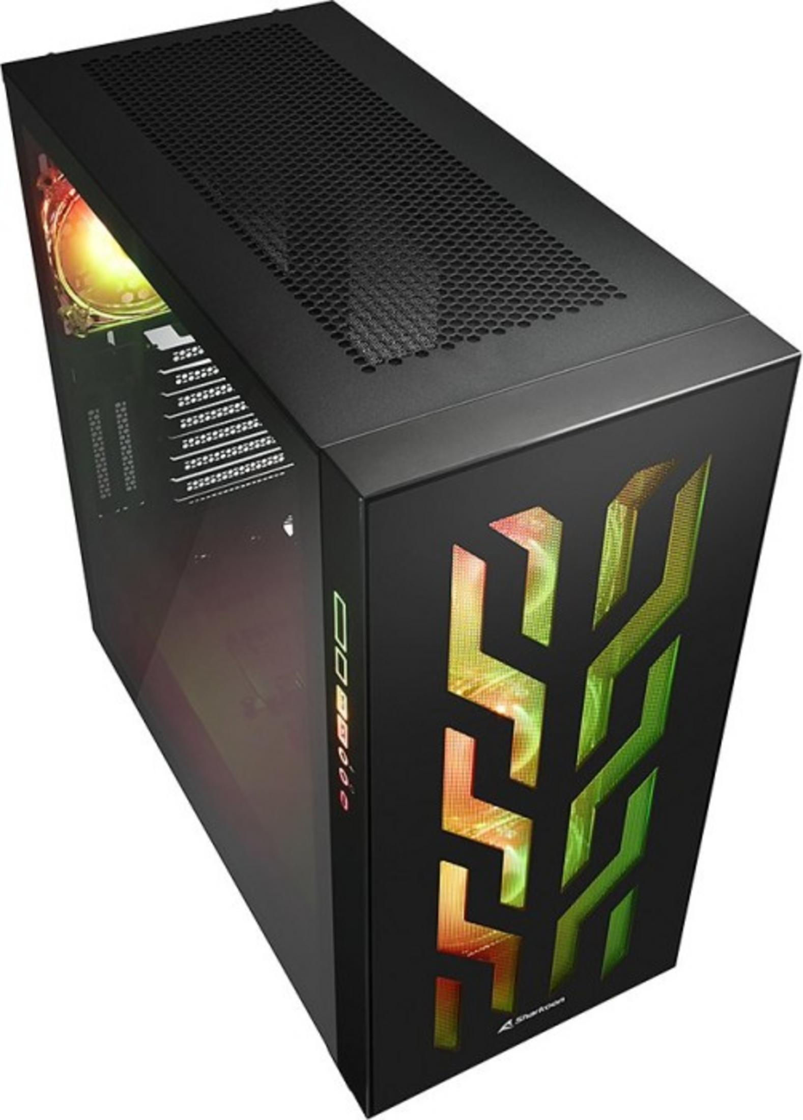 Case PC nero con frontale in vetro e ventola illuminata. Motivi geometrici sul lato.