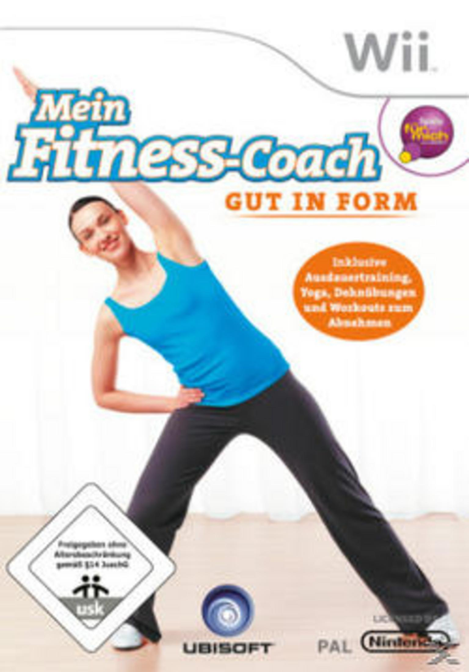 Eine Frau in einem blauen Top und dunklen Hosen macht eine Fitnessübung.