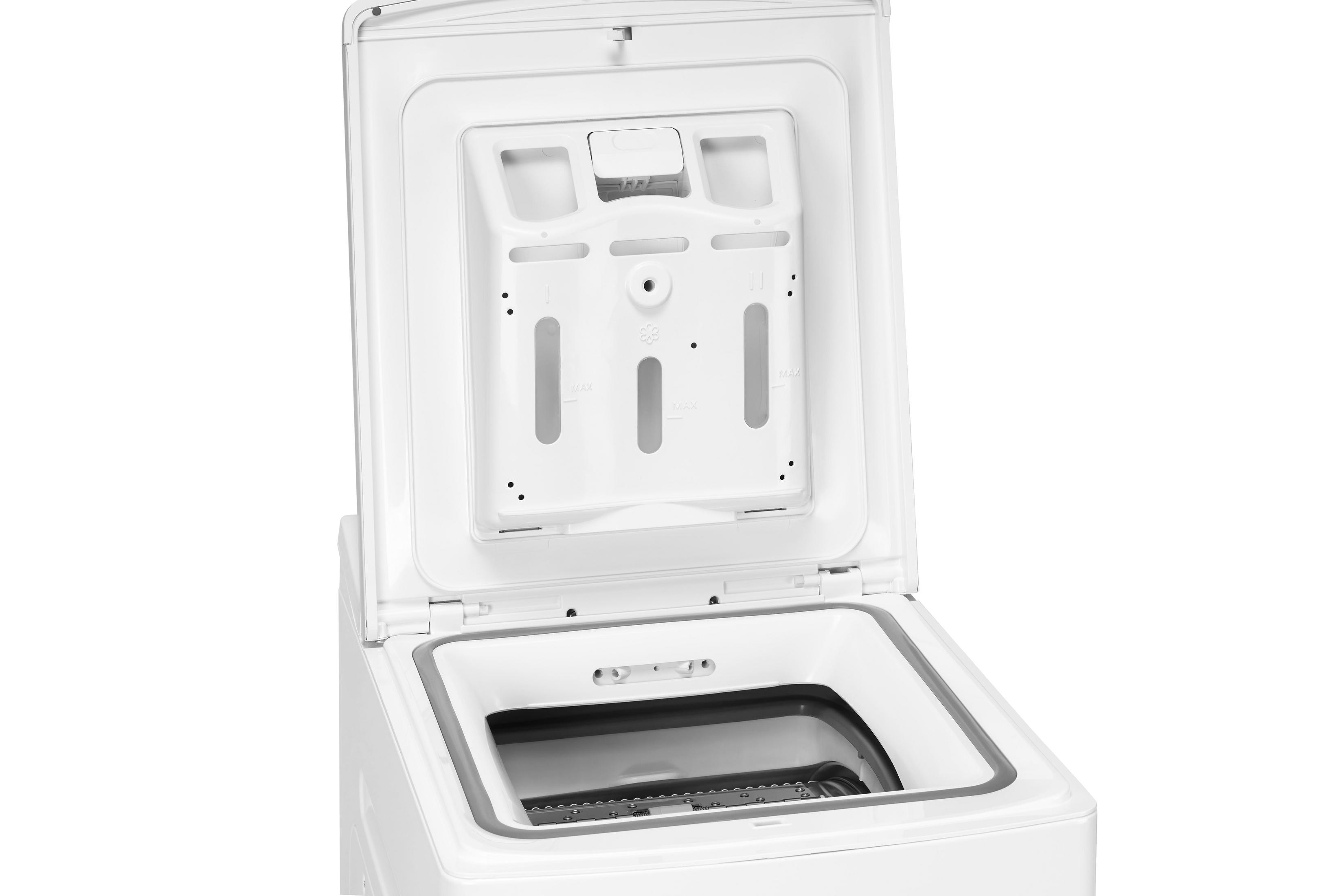 Offene weiße Waschmaschine mit Waschmittelbehälter und Trommel.