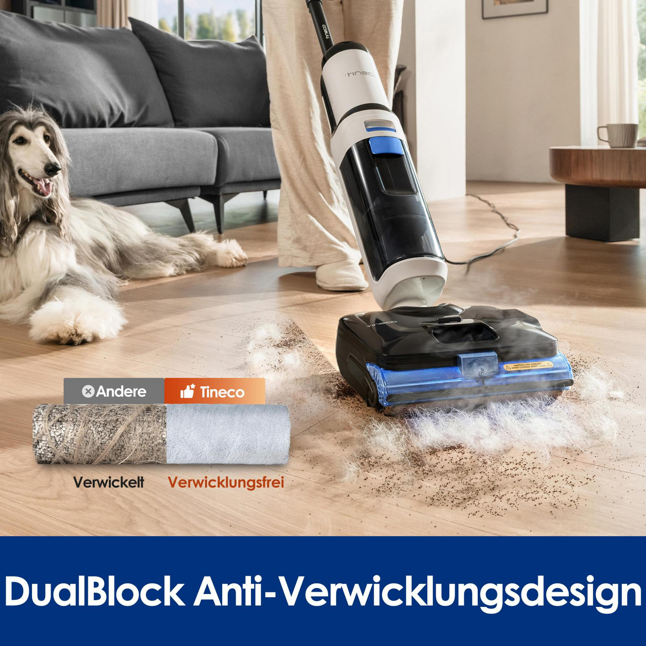 Ein Hund liegt neben einem Staubsauger, der einen Holzboden reinigt.