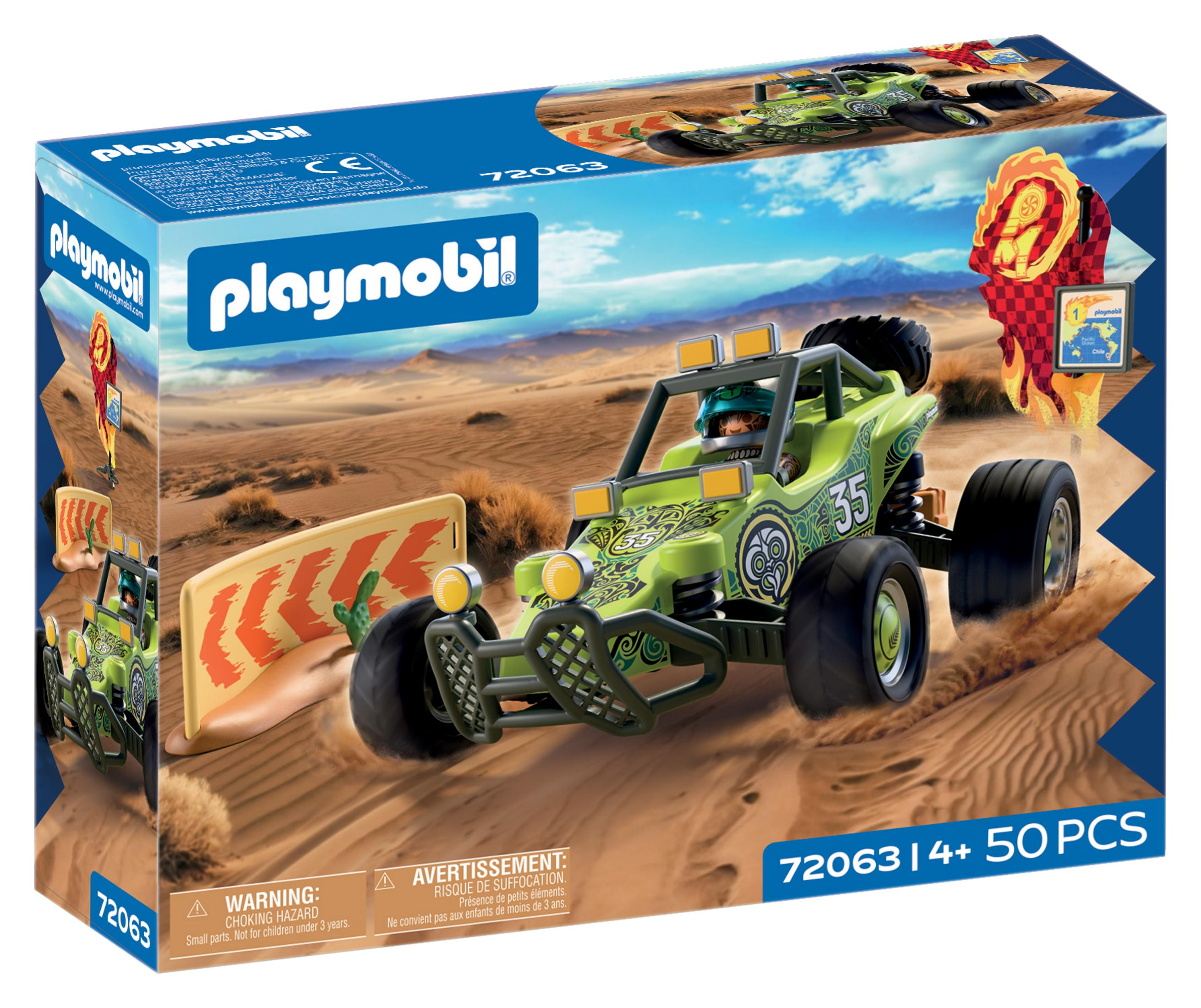 Un buggy Playmobil verde compite en un paisaje desértico con montañas.