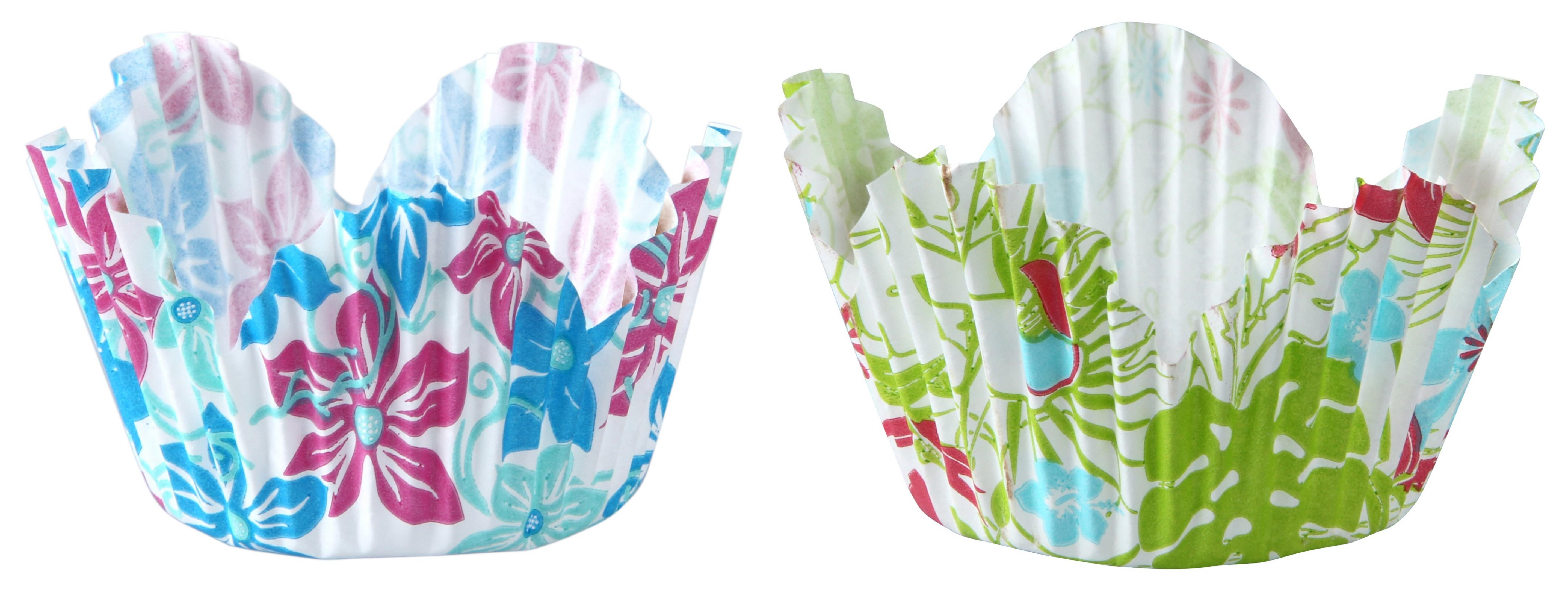 Zwei Papierförmchen mit Blumenmuster in Blau, Pink und Grün.