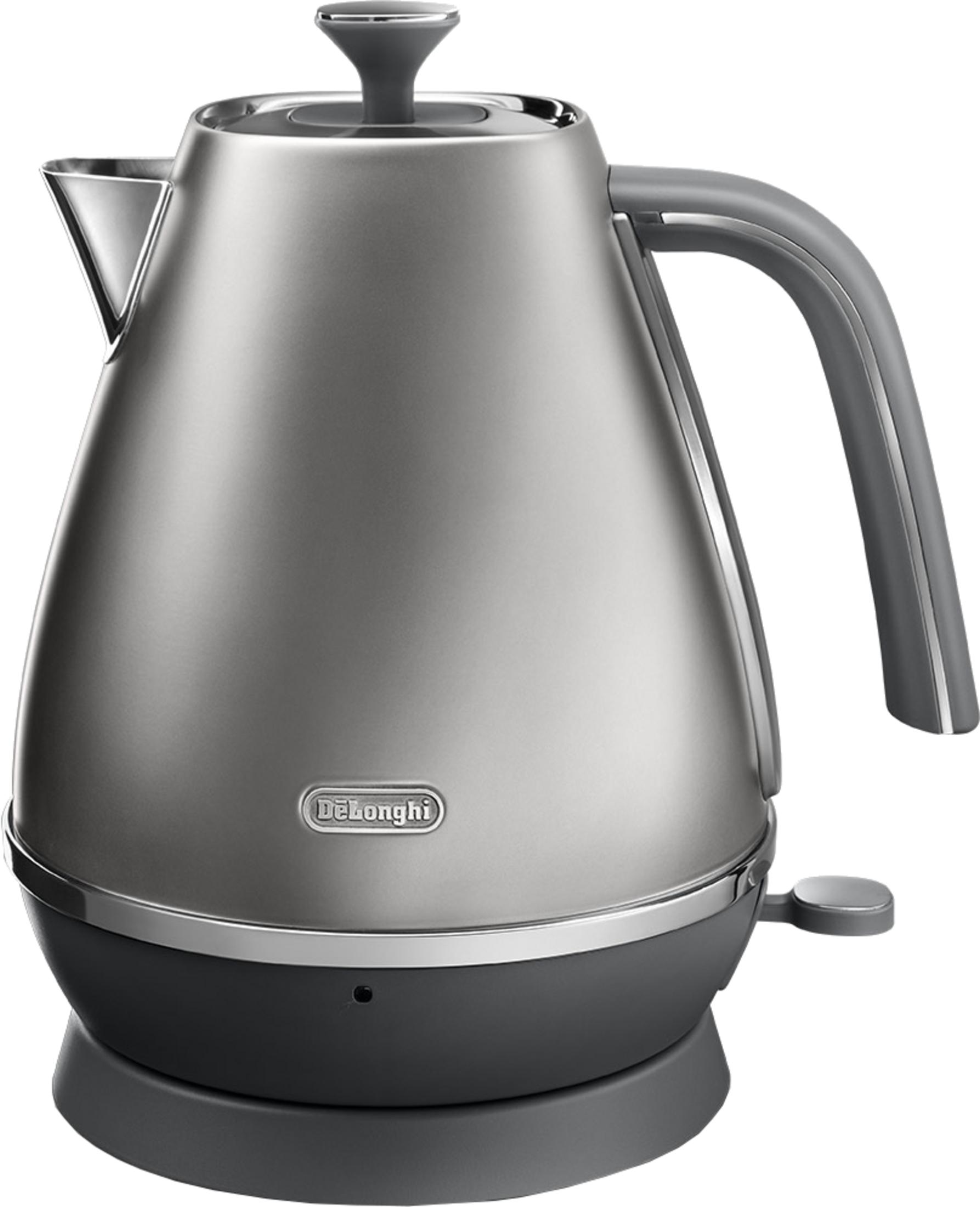 Un bollitore elettrico DeLonghi grigio con manico e coperchio grigi, su sfondo bianco.