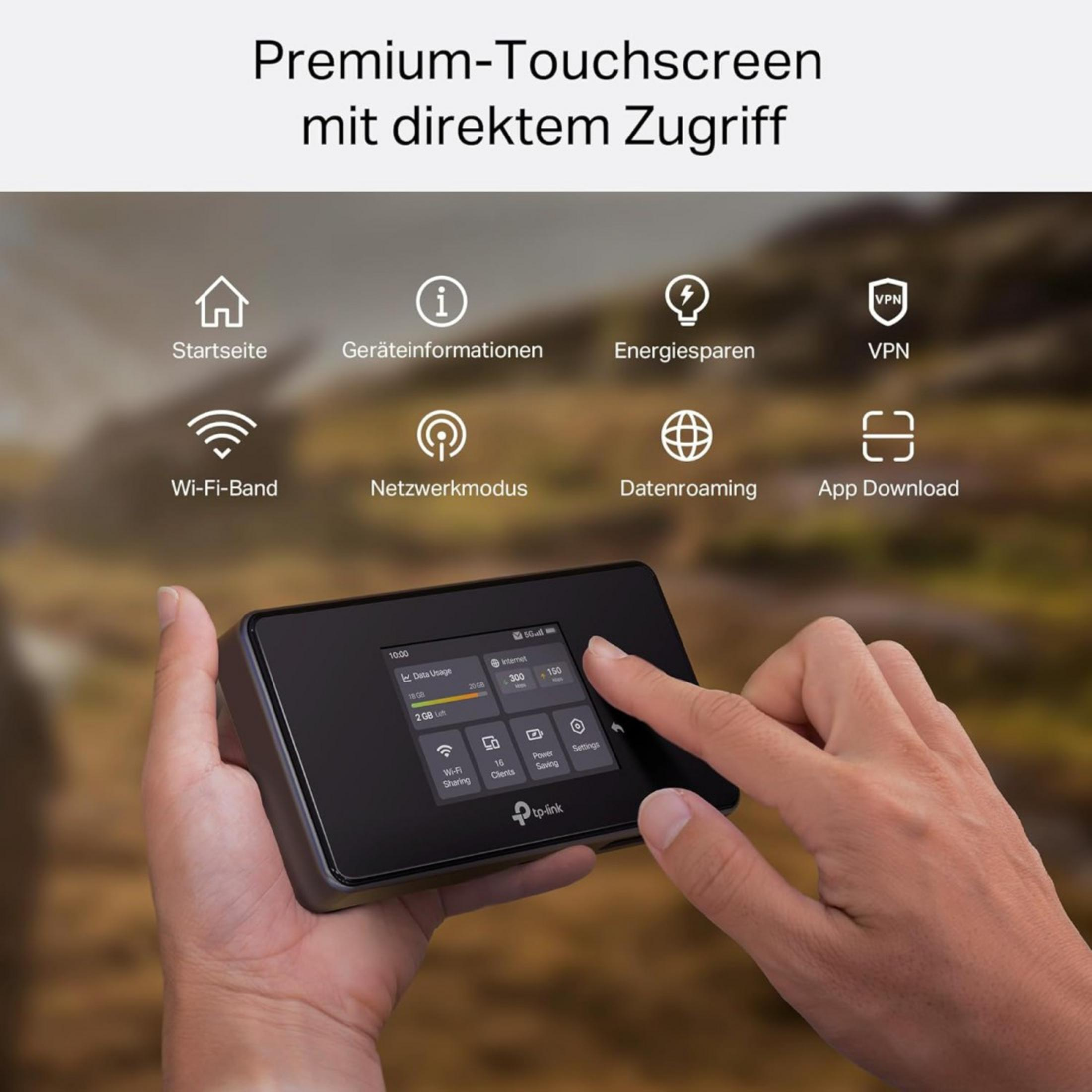 Persona utilizza un router TP-Link con touchscreen e icone per varie funzioni.