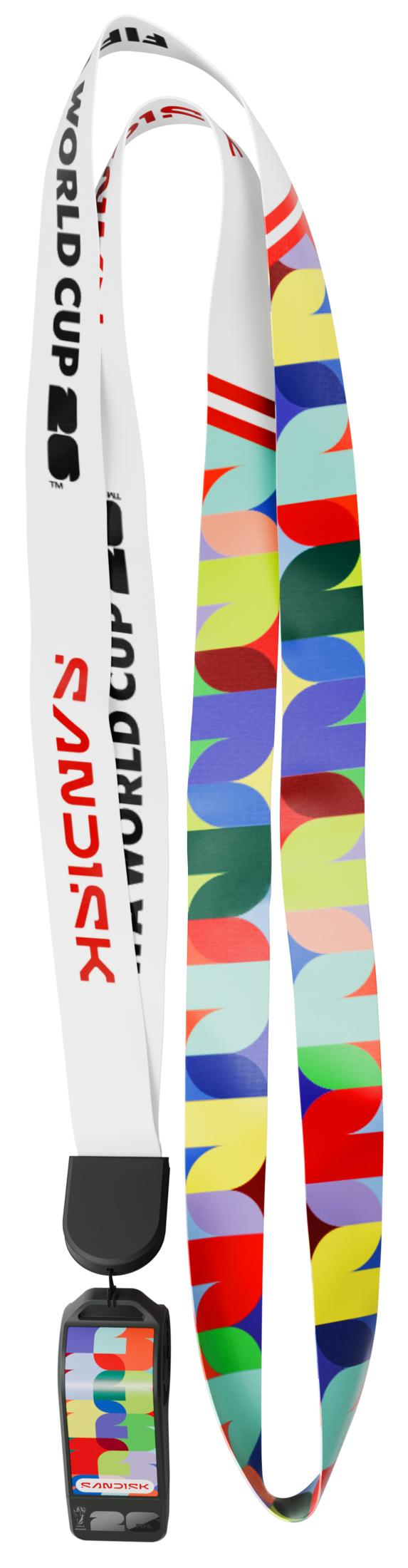Un cordino con loghi Sandisk e Coppa del Mondo e un motivo colorato.