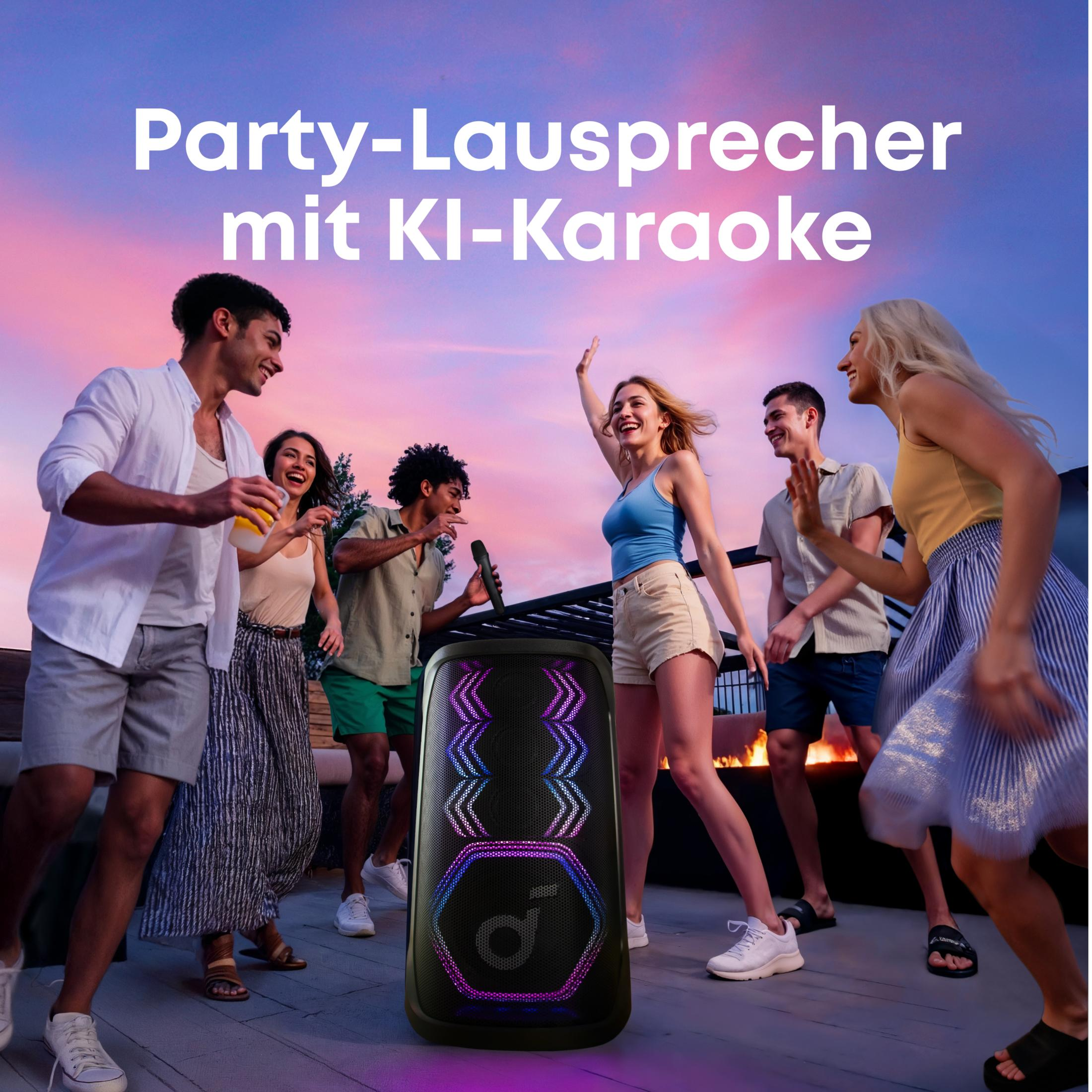 Persone ballano e cantano con uno speaker illuminato al tramonto.