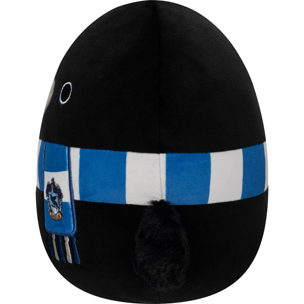 Schwarzer Plüschball mit blau-weißer Schal und Hogwarts-Emblem.