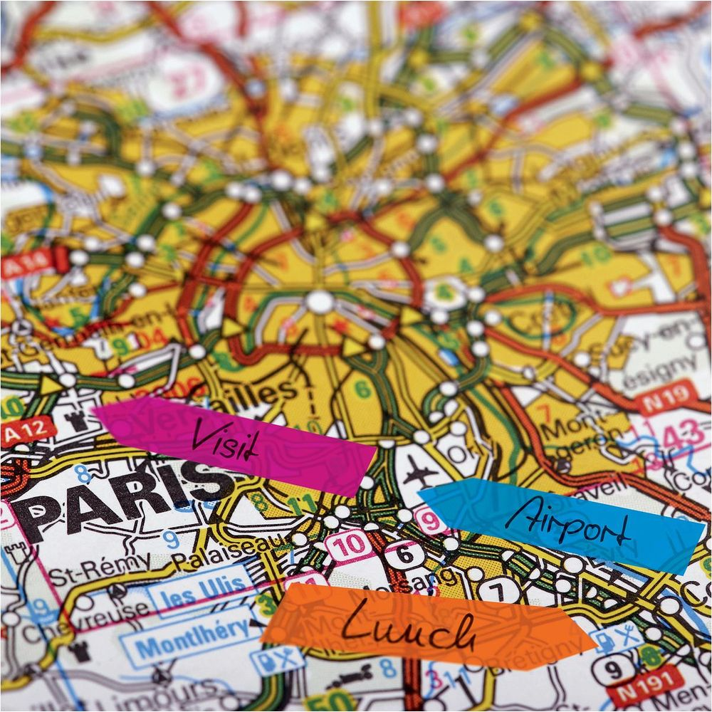 Eine Karte von Paris mit drei farbigen Markierungen: Visit, Airport, Lunch.