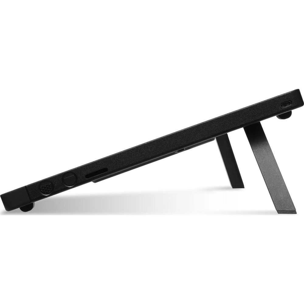 Schwarzes Tablet mit Ständer auf weißem Hintergrund.