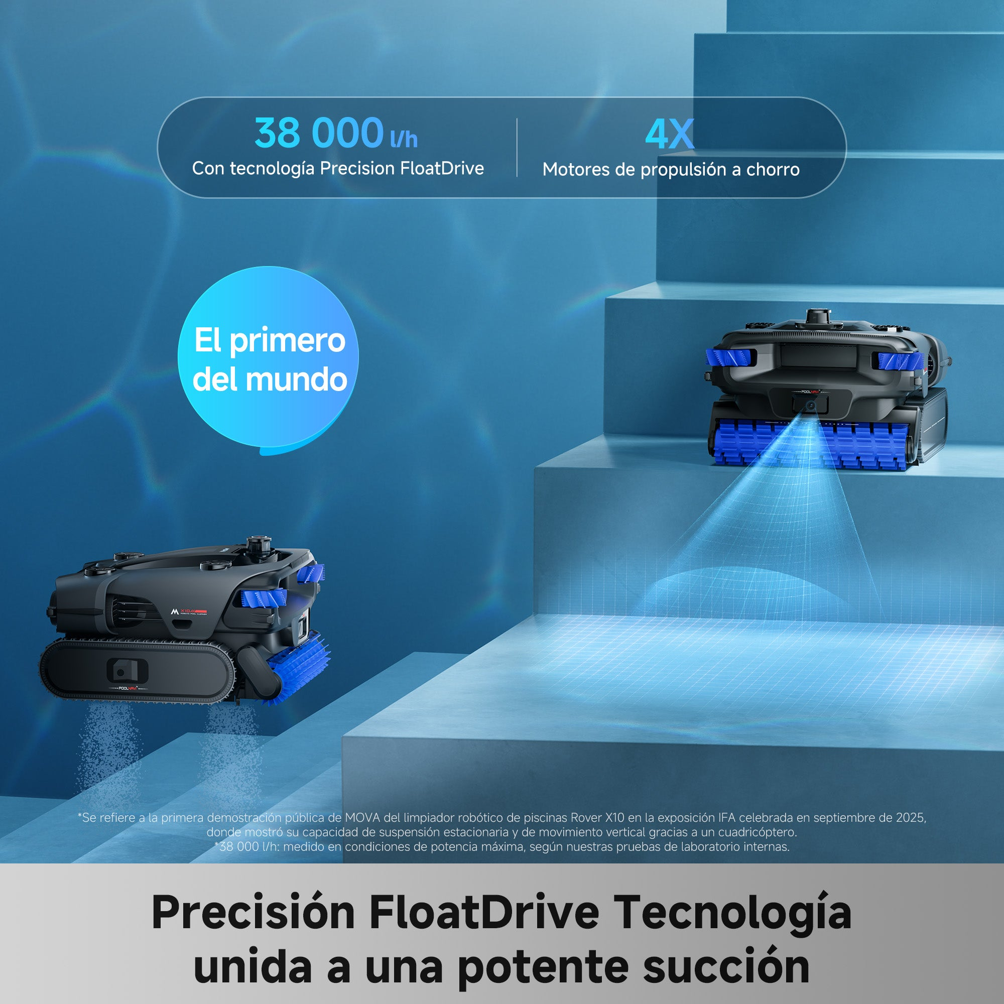 Un robot de piscina con cepillos azules sobre escalones azules, con rendimiento de 38.000 l/h.