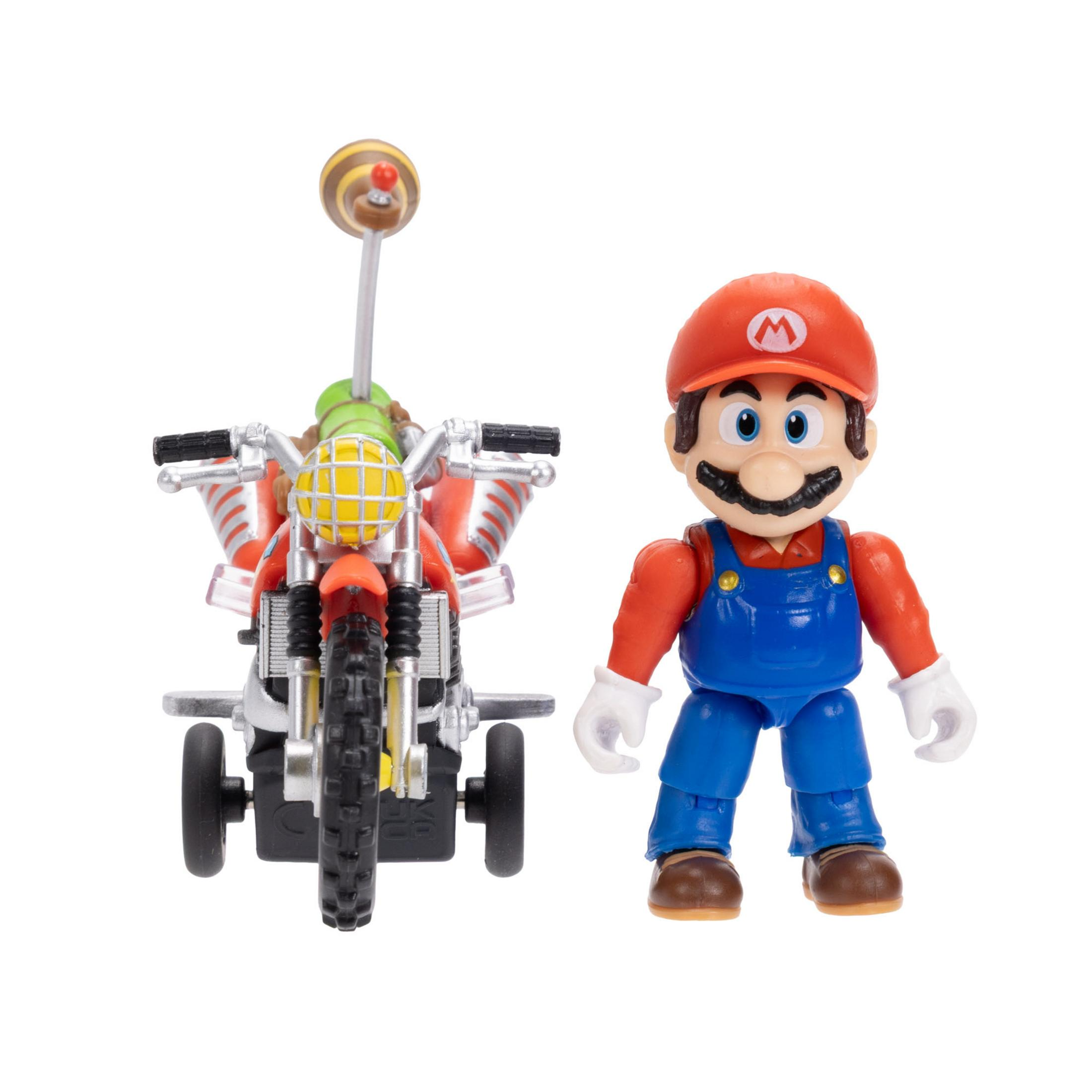 Figura de Mario con gorra roja y peto azul junto a una motocicleta roja.
