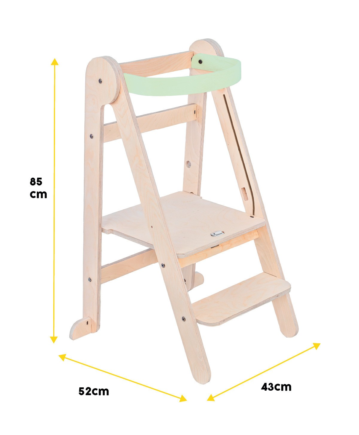 Yeşil aksanlı ahşap öğrenme kulesi, 85cm yüksekliğinde.