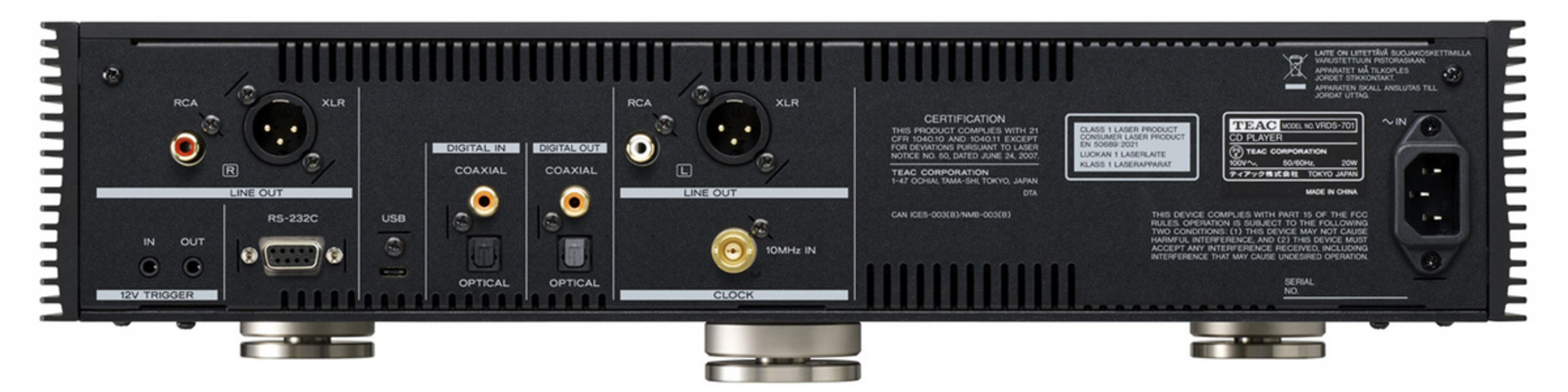 Rückseite eines schwarzen TEAC CD-Players mit Anschlüssen wie XLR, RCA, USB, Optical.