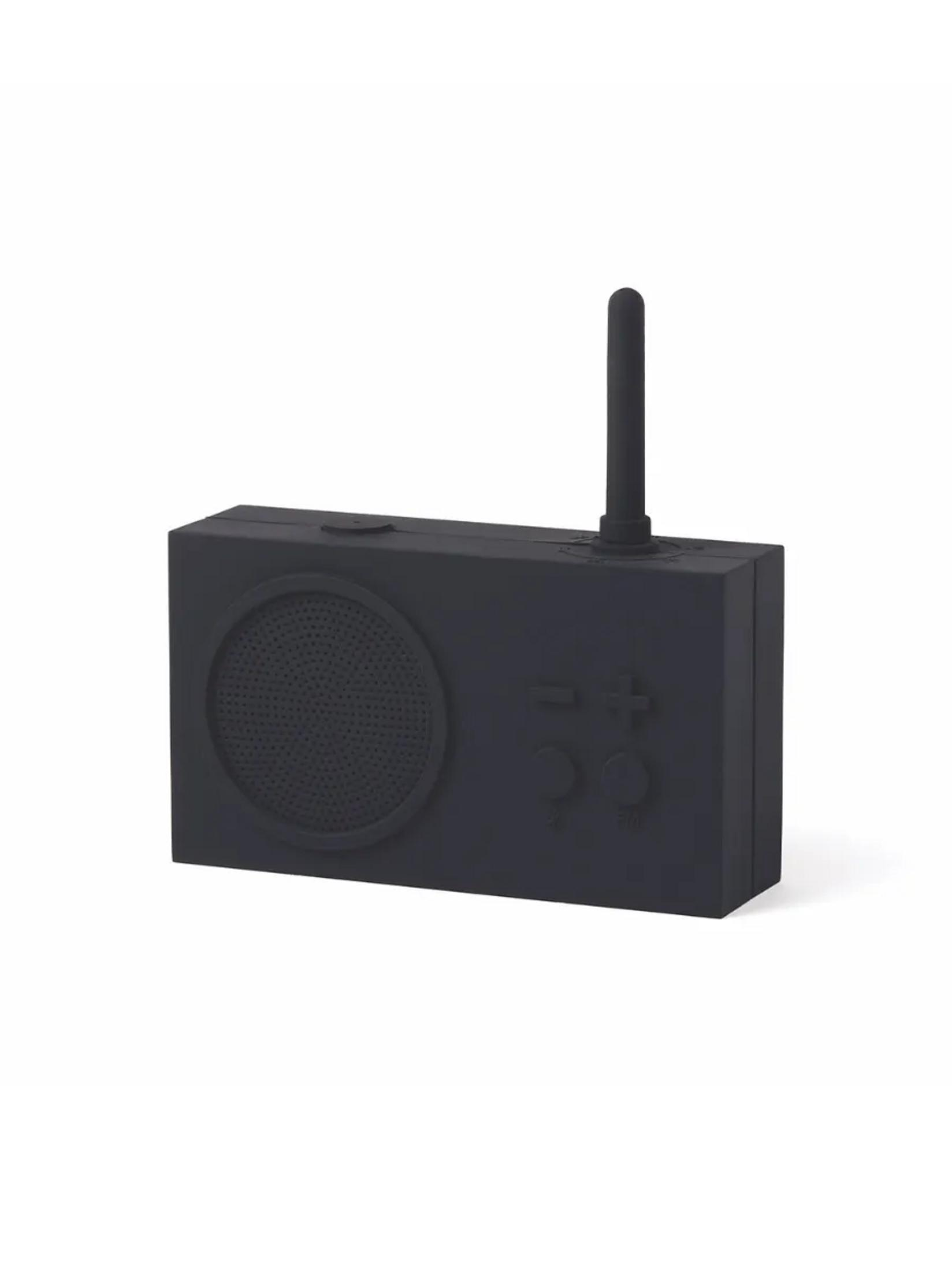 Ein schwarzer Retro-Radio mit Antenne und kreisförmigem Lautsprecher.