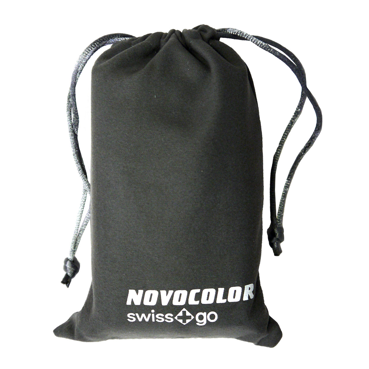 Bolsa negra de tela con cordón y logo blanco: NOVOCLOR swiss+go.