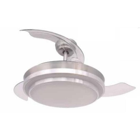 Una lámpara de techo plateada con aspas de ventilador transparentes retráctiles.