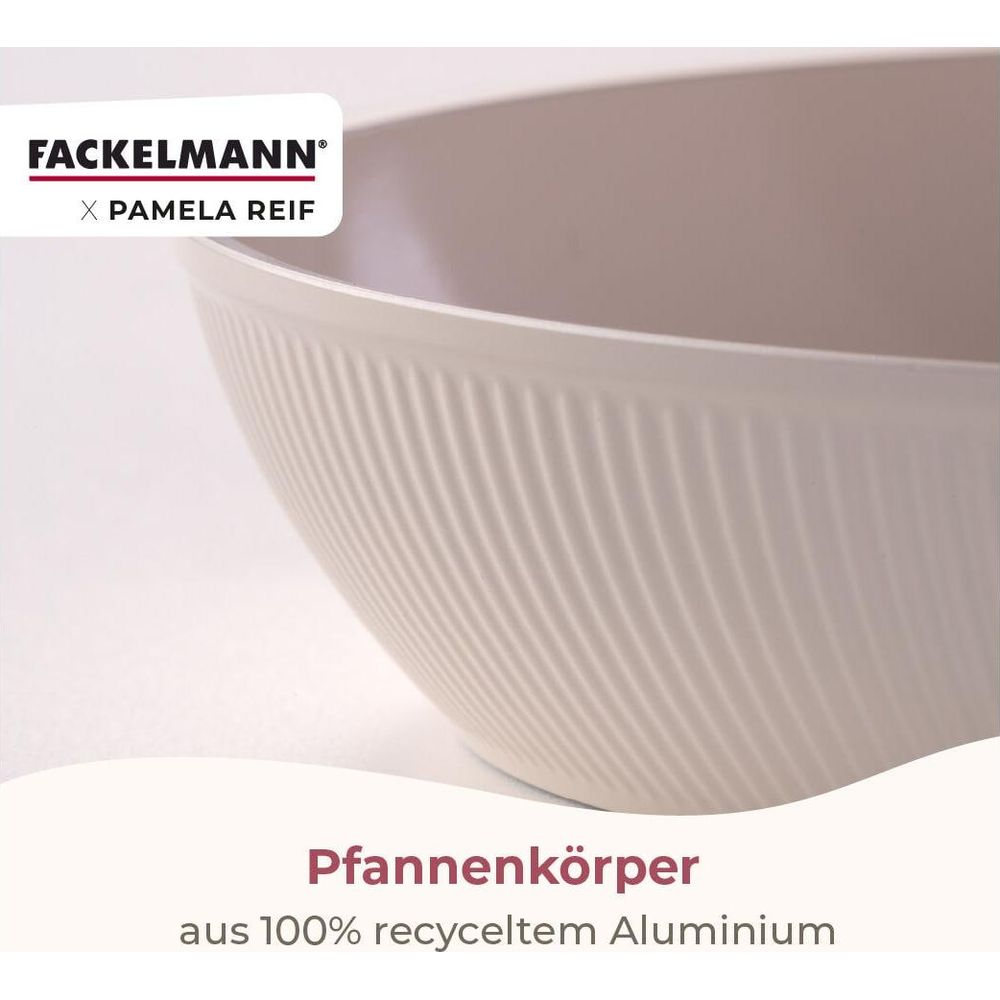 Fackelmann Pfanne aus recyceltem Aluminium, gerippte Außenseite.