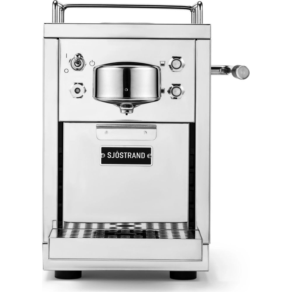 Una lucida macchina per espresso argentata con pulsanti di controllo e vassoio raccogligocce.
