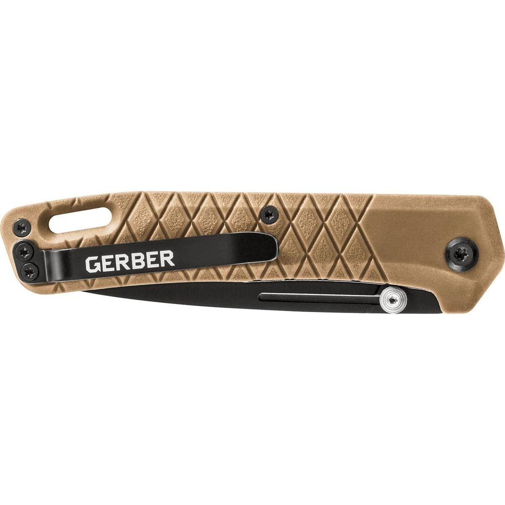 Ein braunes Gerber-Messer mit schwarzer Klinge und Griff mit Rautenmuster.