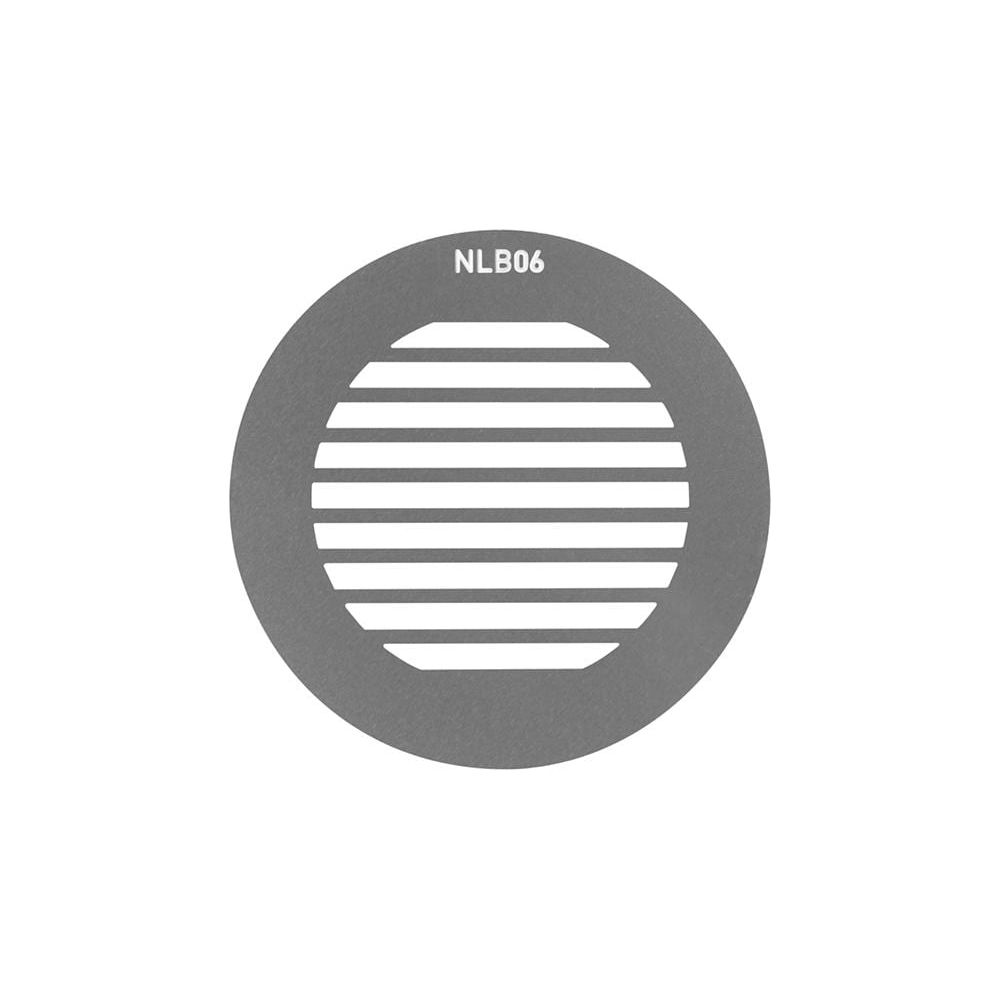 Griglia scanalata grigia con testo NLB06.