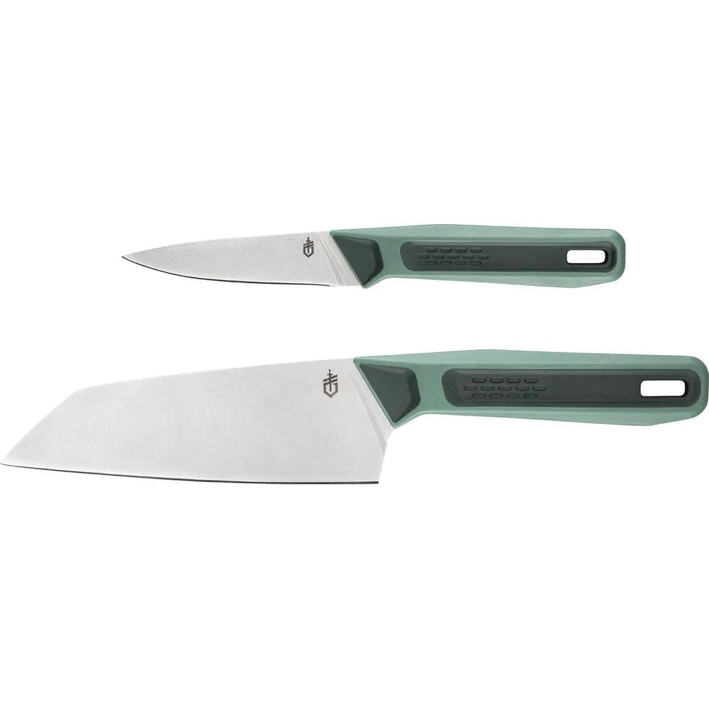 Zwei Messer mit grünem Griff, ein kleines Schälmesser, ein größeres Kochmesser.