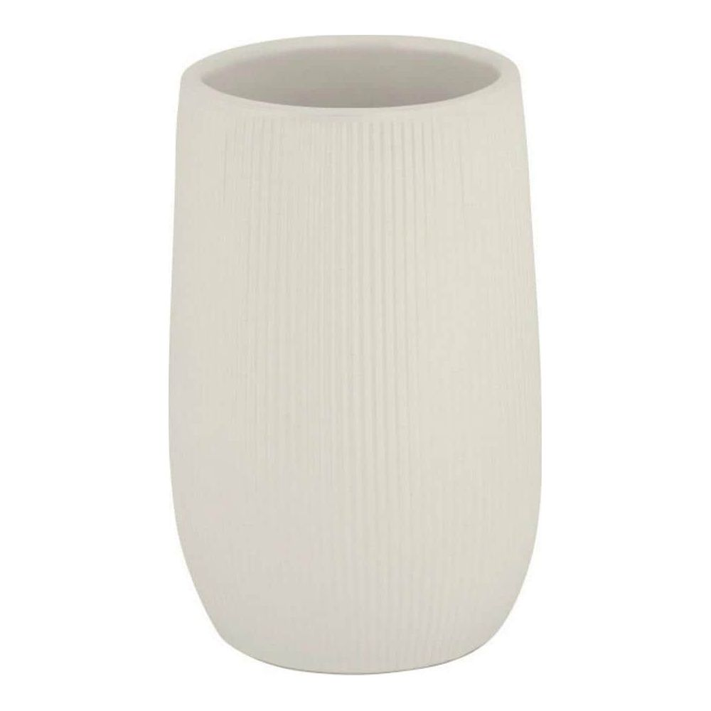 Eine cremefarbene, gerippte Vase auf weißem Hintergrund.