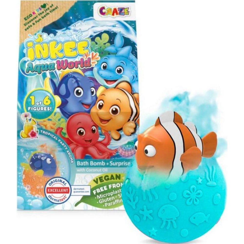 Ein Clownfisch-Badespielzeug taucht aus einer blauen Kugel auf, neben einer Verpackung für Badespaß.