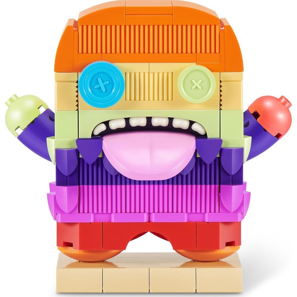 Ein bunter Lego-Charakter mit einem großen Mund und einer herausgestreckten Zunge.