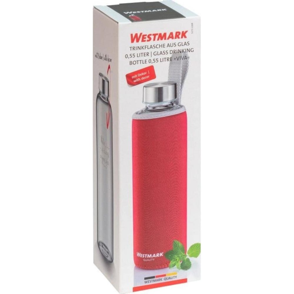 Eine Glasflasche mit rotem Bezug und Silberdeckel in einer Verpackung.
