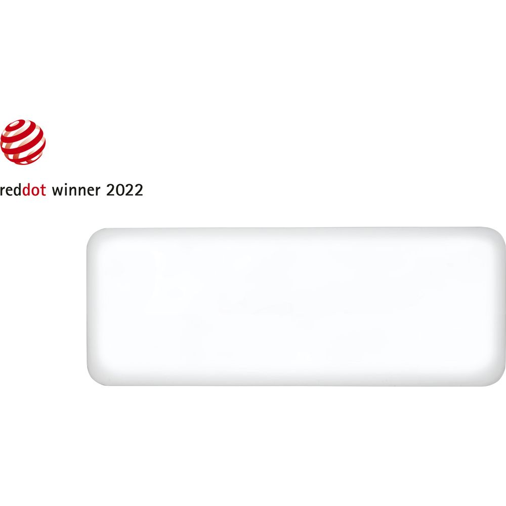 Red Dot Award 2022 Gewinner-Logo neben einem weißen, rechteckigen Objekt.